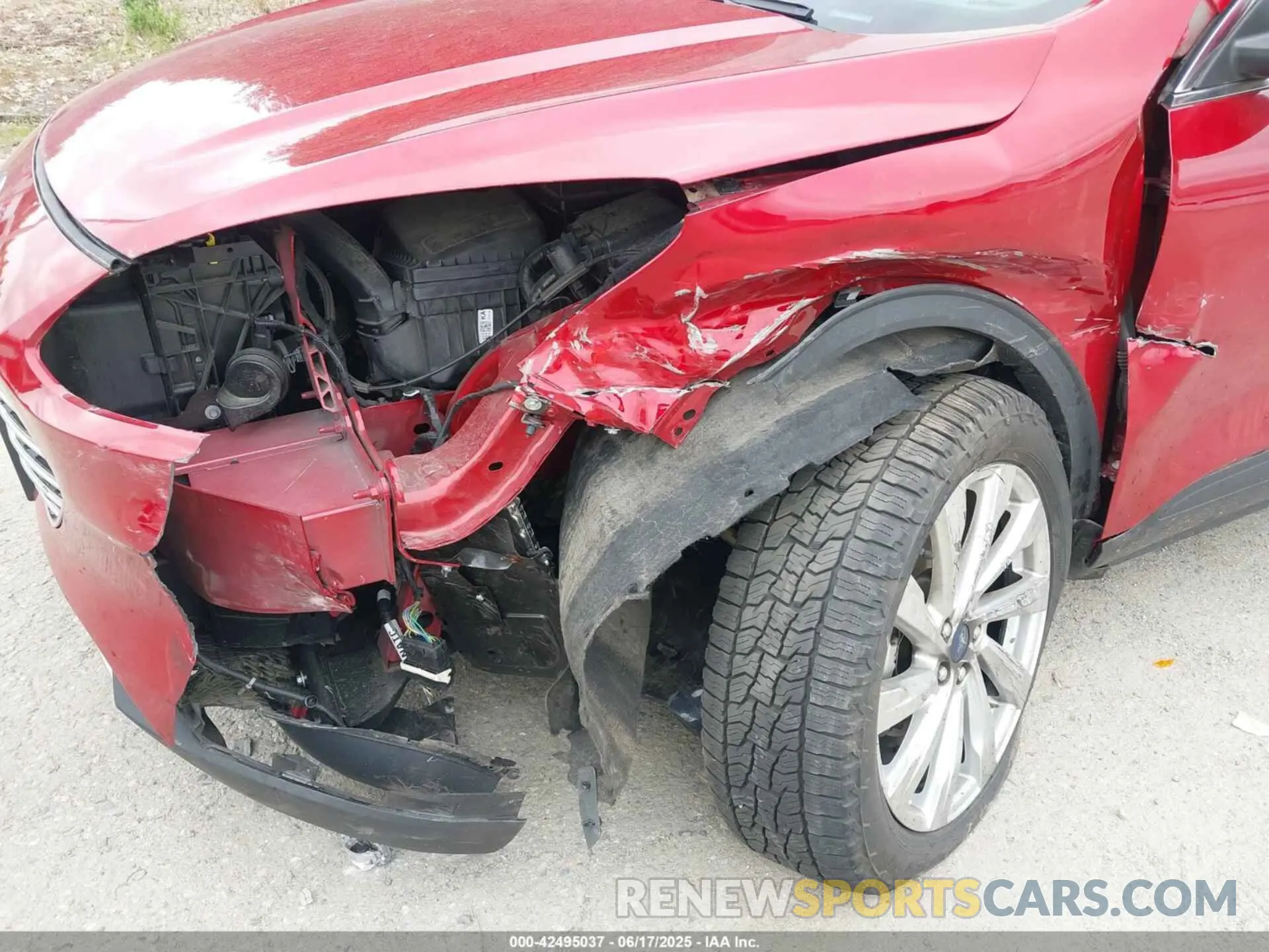 6 Photograph of a damaged car 1FMCU9J90MUA33755 FORD ESCAPE 2021