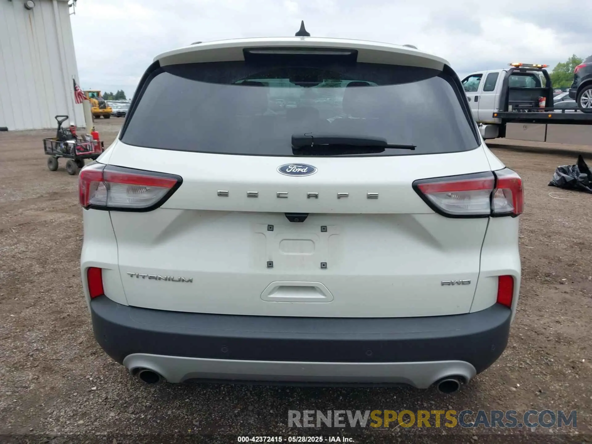 16 Photograph of a damaged car 1FMCU9J90MUA58638 FORD ESCAPE 2021