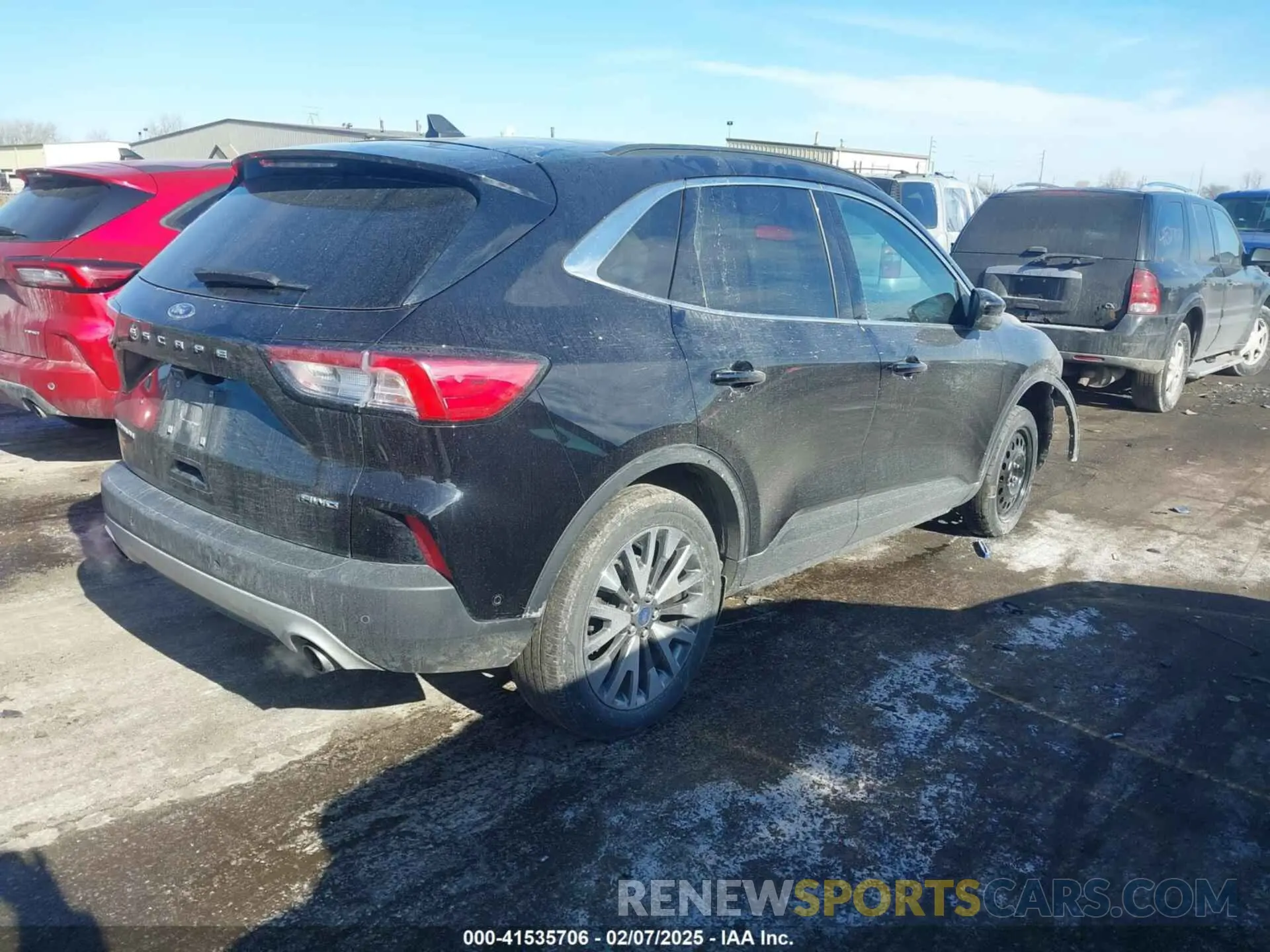 4 Photograph of a damaged car 1FMCU9J90MUB23259 FORD ESCAPE 2021