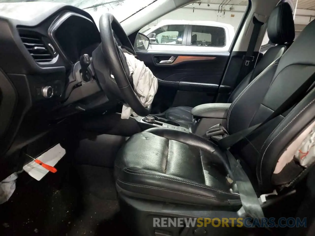 7 Photograph of a damaged car 1FMCU9J91MUA57451 FORD ESCAPE 2021