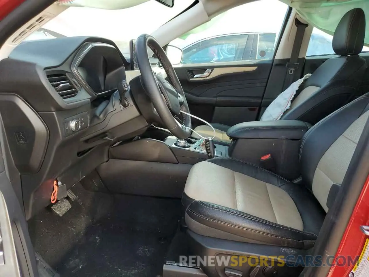 7 Photograph of a damaged car 1FMCU9J91MUB35565 FORD ESCAPE 2021
