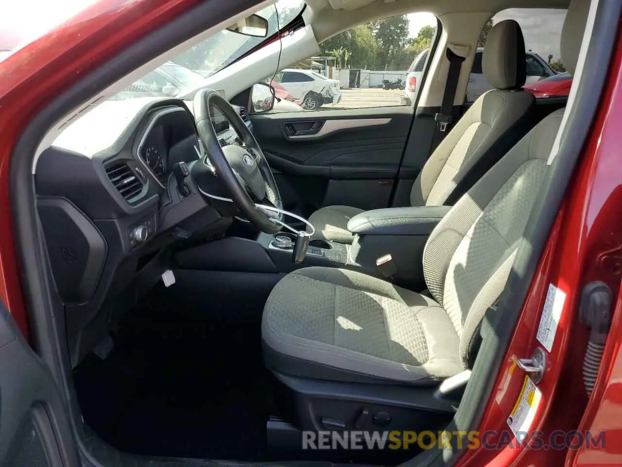 7 Photograph of a damaged car 1FMCU0BZ0NUA08687 FORD ESCAPE 2022