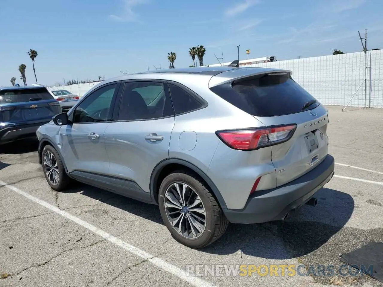 2 Photograph of a damaged car 1FMCU0BZ2NUA26494 FORD ESCAPE 2022