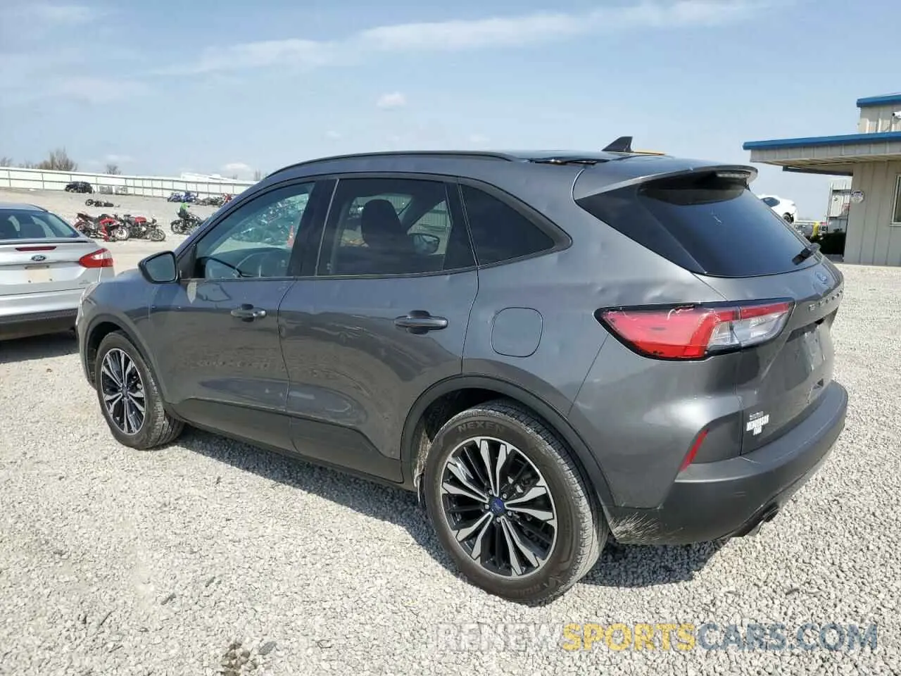 2 Photograph of a damaged car 1FMCU0BZ2NUA27161 FORD ESCAPE 2022