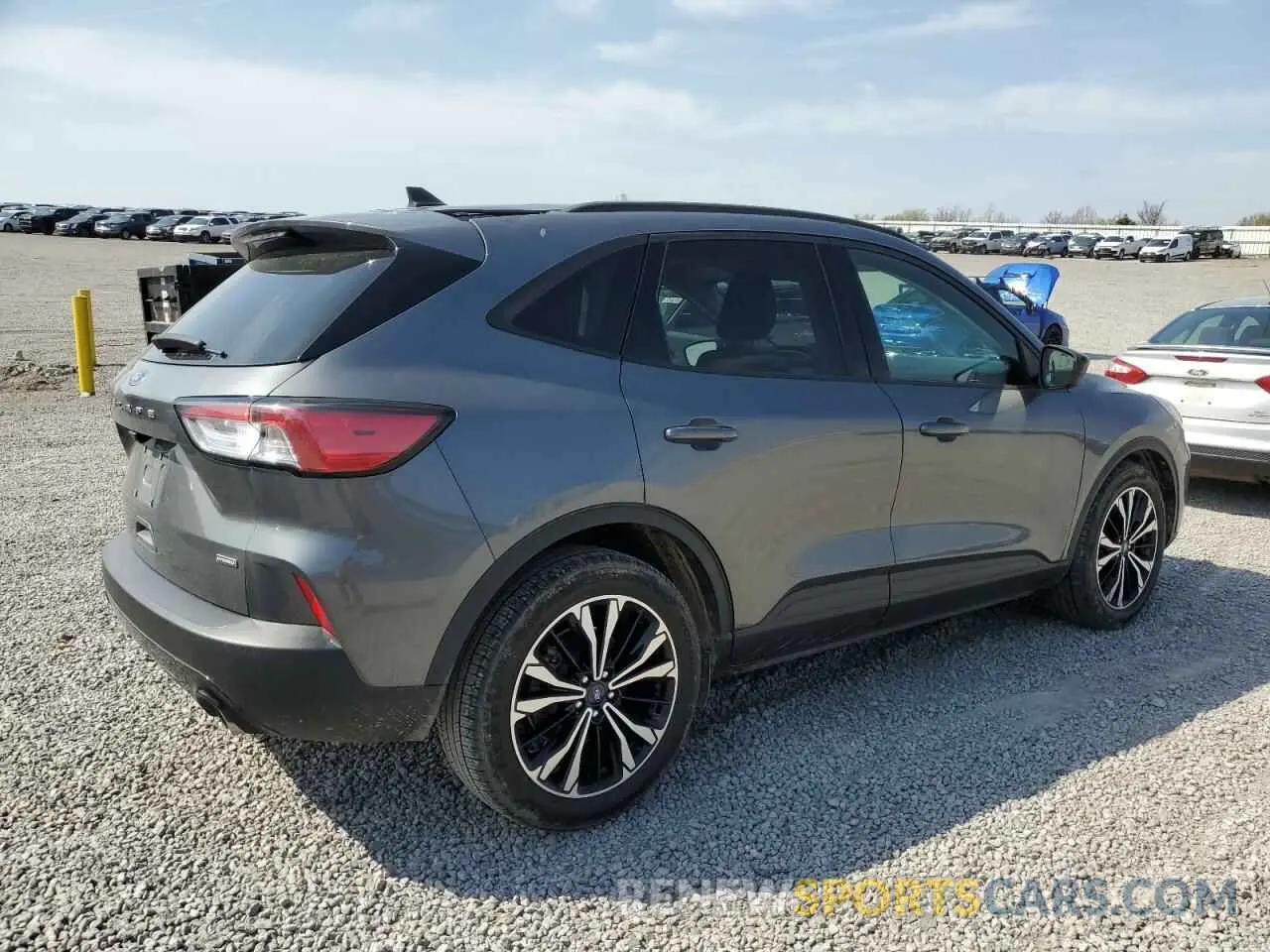 3 Photograph of a damaged car 1FMCU0BZ2NUA27161 FORD ESCAPE 2022