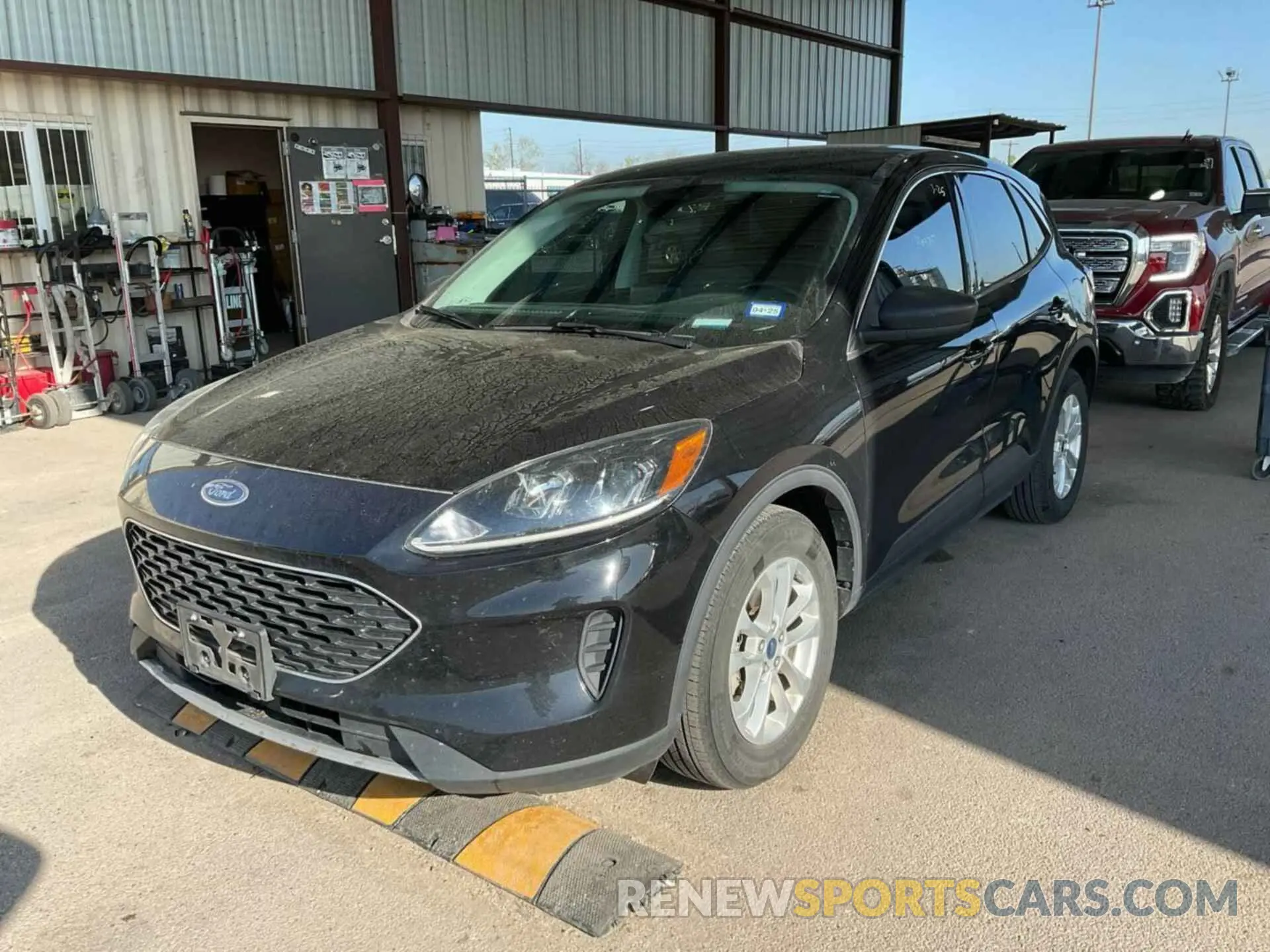 11 Photograph of a damaged car 1FMCU0BZ2NUA30822 FORD ESCAPE 2022
