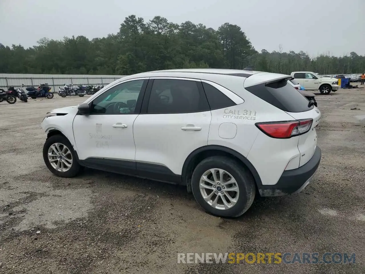 2 Photograph of a damaged car 1FMCU0BZ5NUA61479 FORD ESCAPE 2022