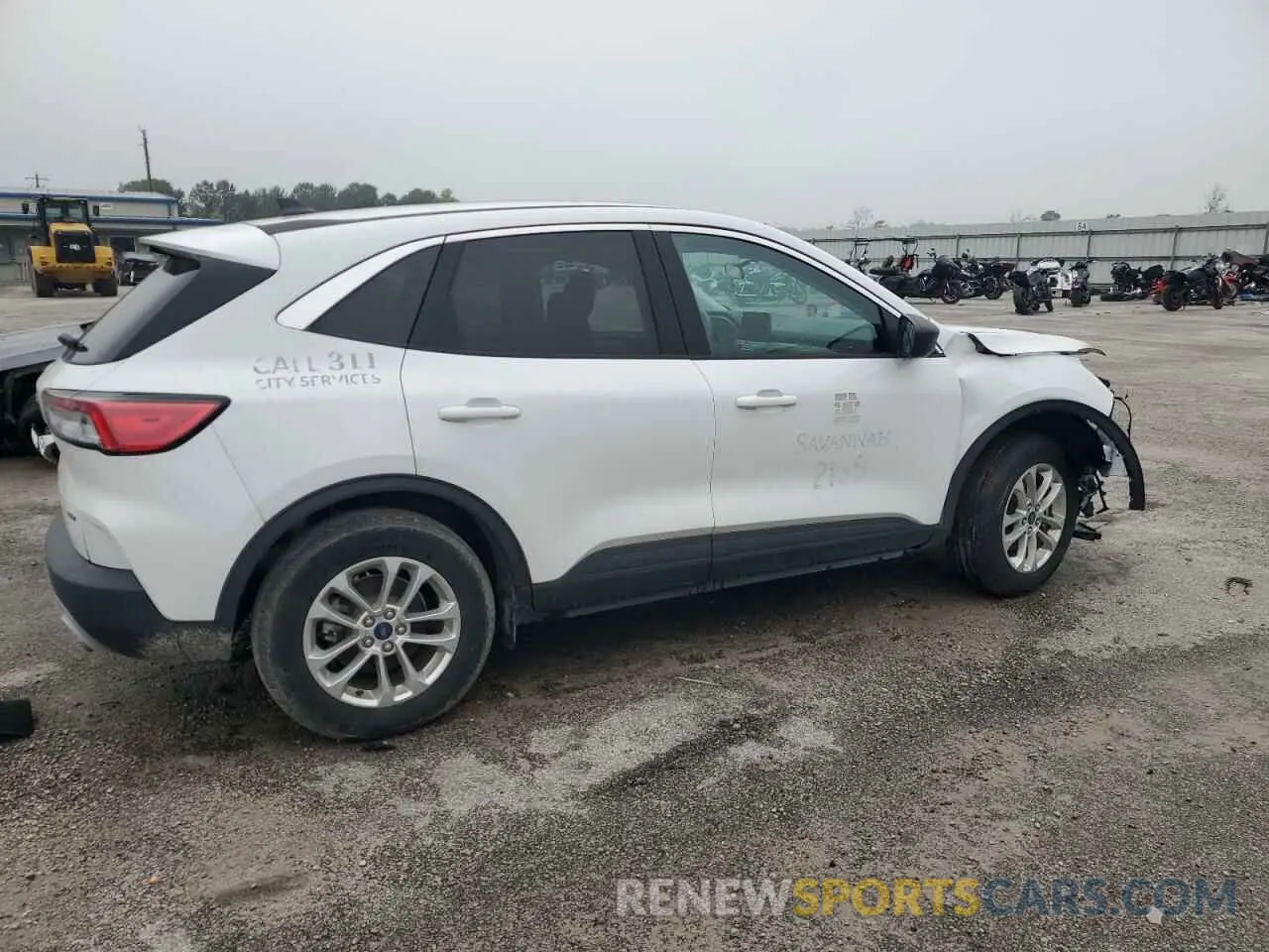 3 Photograph of a damaged car 1FMCU0BZ5NUA61479 FORD ESCAPE 2022