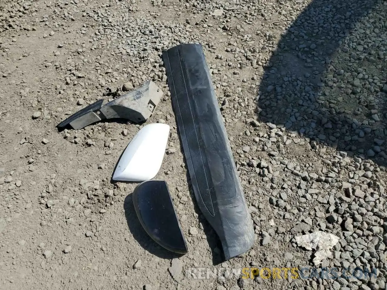 13 Photograph of a damaged car 1FMCU0BZ9NUA26539 FORD ESCAPE 2022