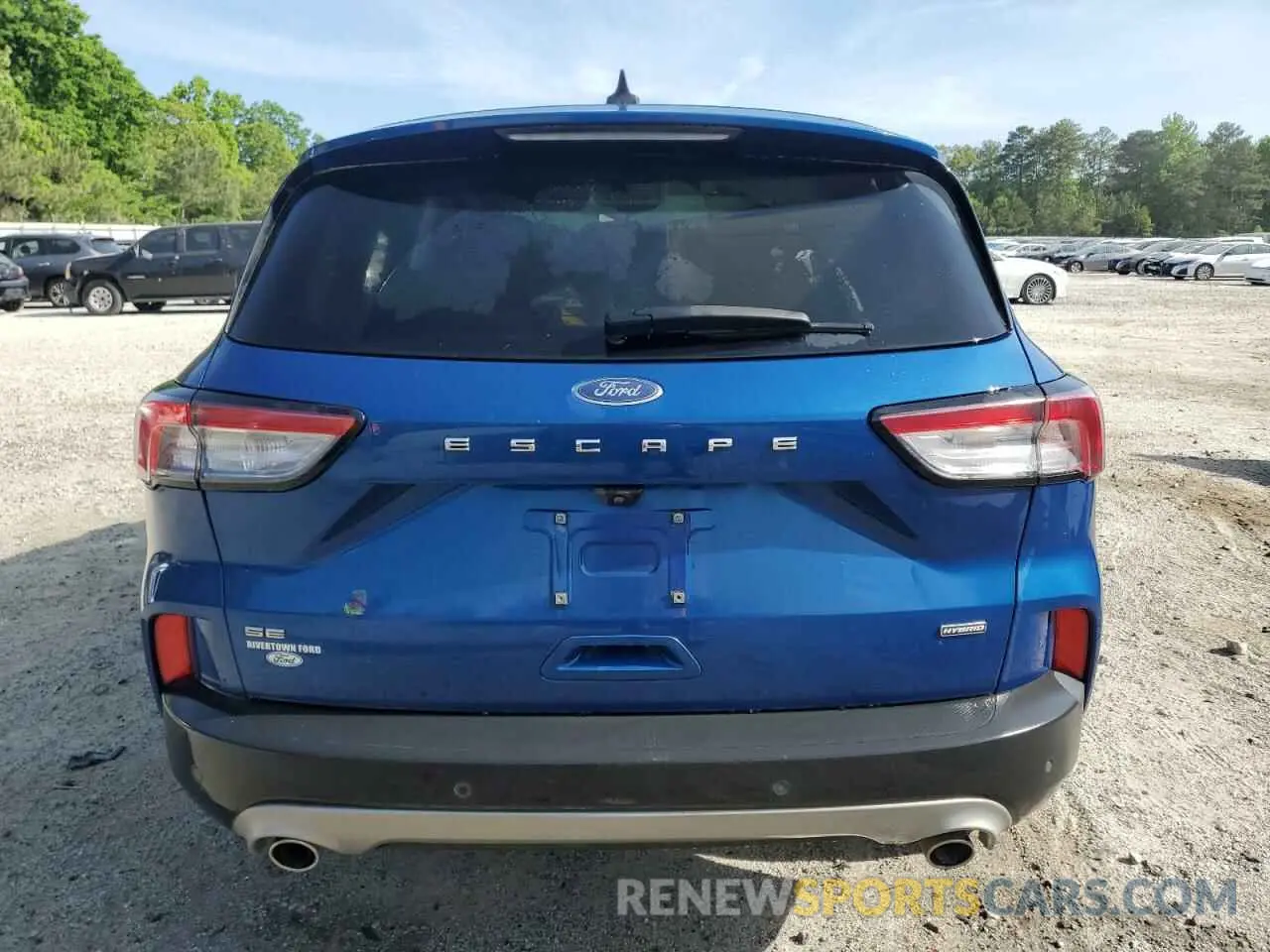 6 Photograph of a damaged car 1FMCU0BZXNUB46575 FORD ESCAPE 2022