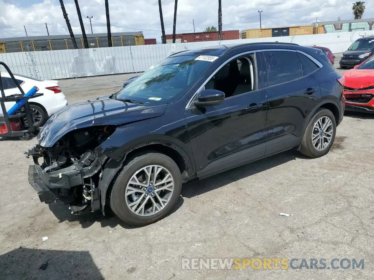 1 Photograph of a damaged car 1FMCU0CZ0NUA93710 FORD ESCAPE 2022