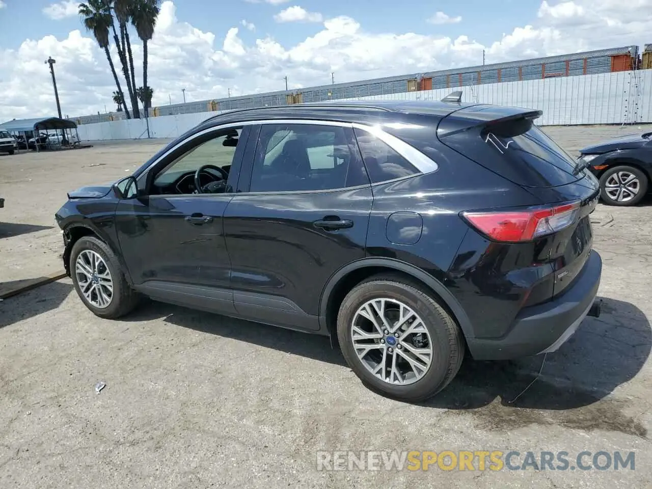 2 Photograph of a damaged car 1FMCU0CZ0NUA93710 FORD ESCAPE 2022
