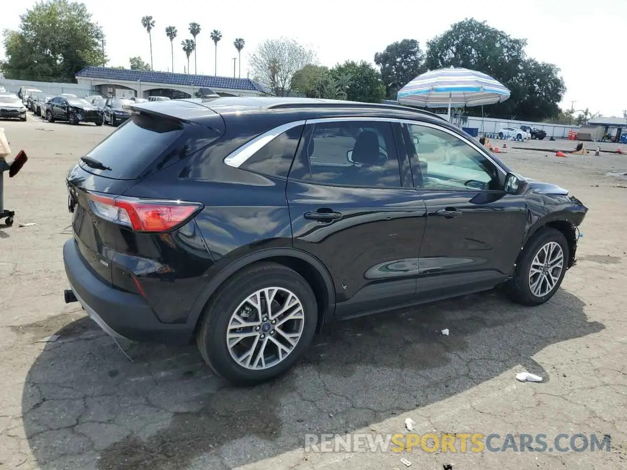 3 Photograph of a damaged car 1FMCU0CZ0NUA93710 FORD ESCAPE 2022