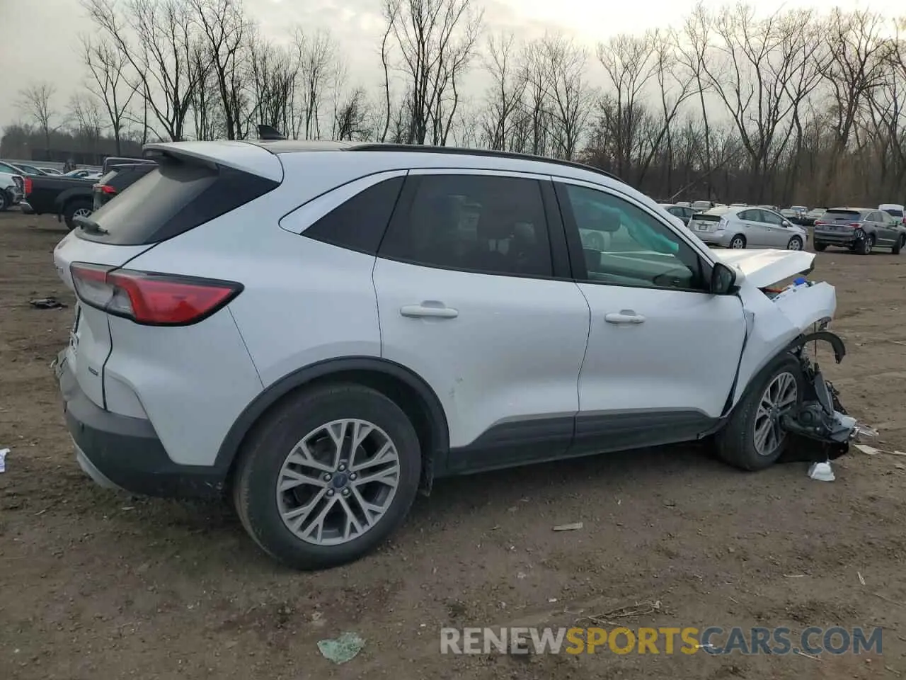 3 Photograph of a damaged car 1FMCU0CZ2NUA13873 FORD ESCAPE 2022