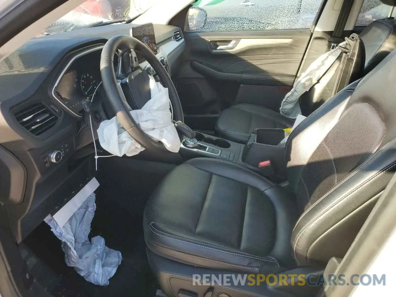 7 Photograph of a damaged car 1FMCU0CZ2NUA13873 FORD ESCAPE 2022