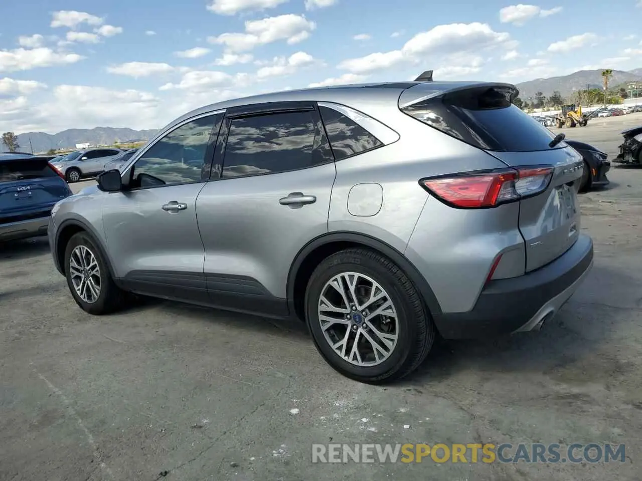 2 Photograph of a damaged car 1FMCU0CZ2NUA16871 FORD ESCAPE 2022