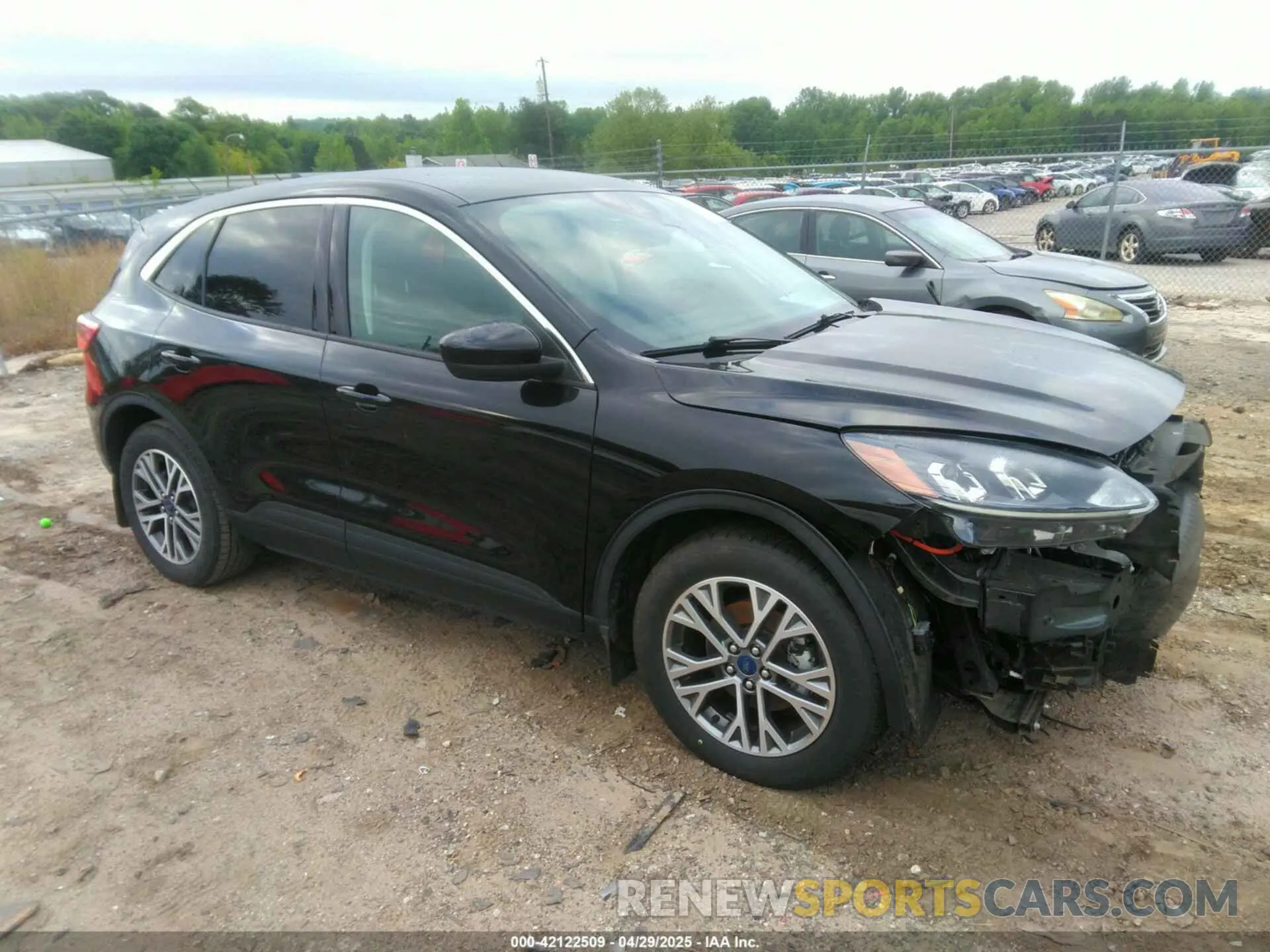1 Photograph of a damaged car 1FMCU0CZ5NUB47048 FORD ESCAPE 2022