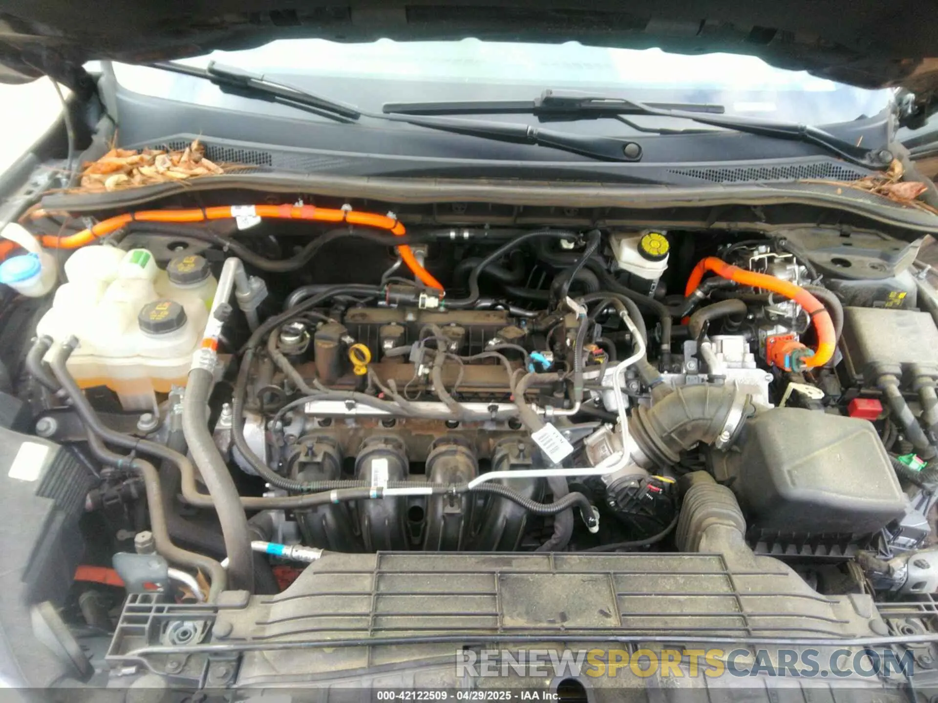 10 Photograph of a damaged car 1FMCU0CZ5NUB47048 FORD ESCAPE 2022