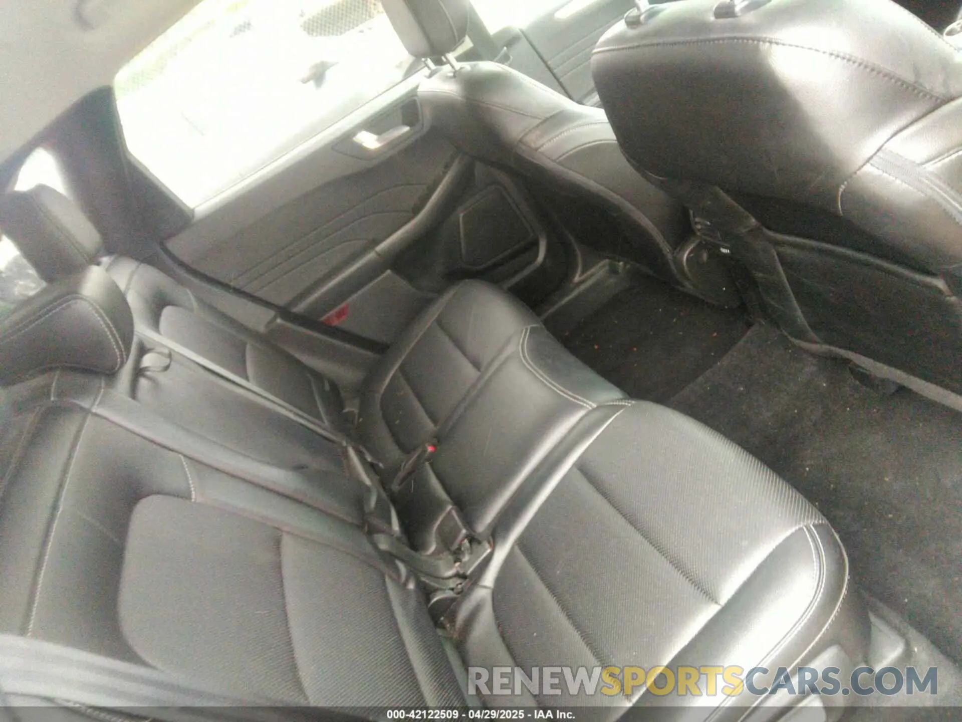 8 Photograph of a damaged car 1FMCU0CZ5NUB47048 FORD ESCAPE 2022