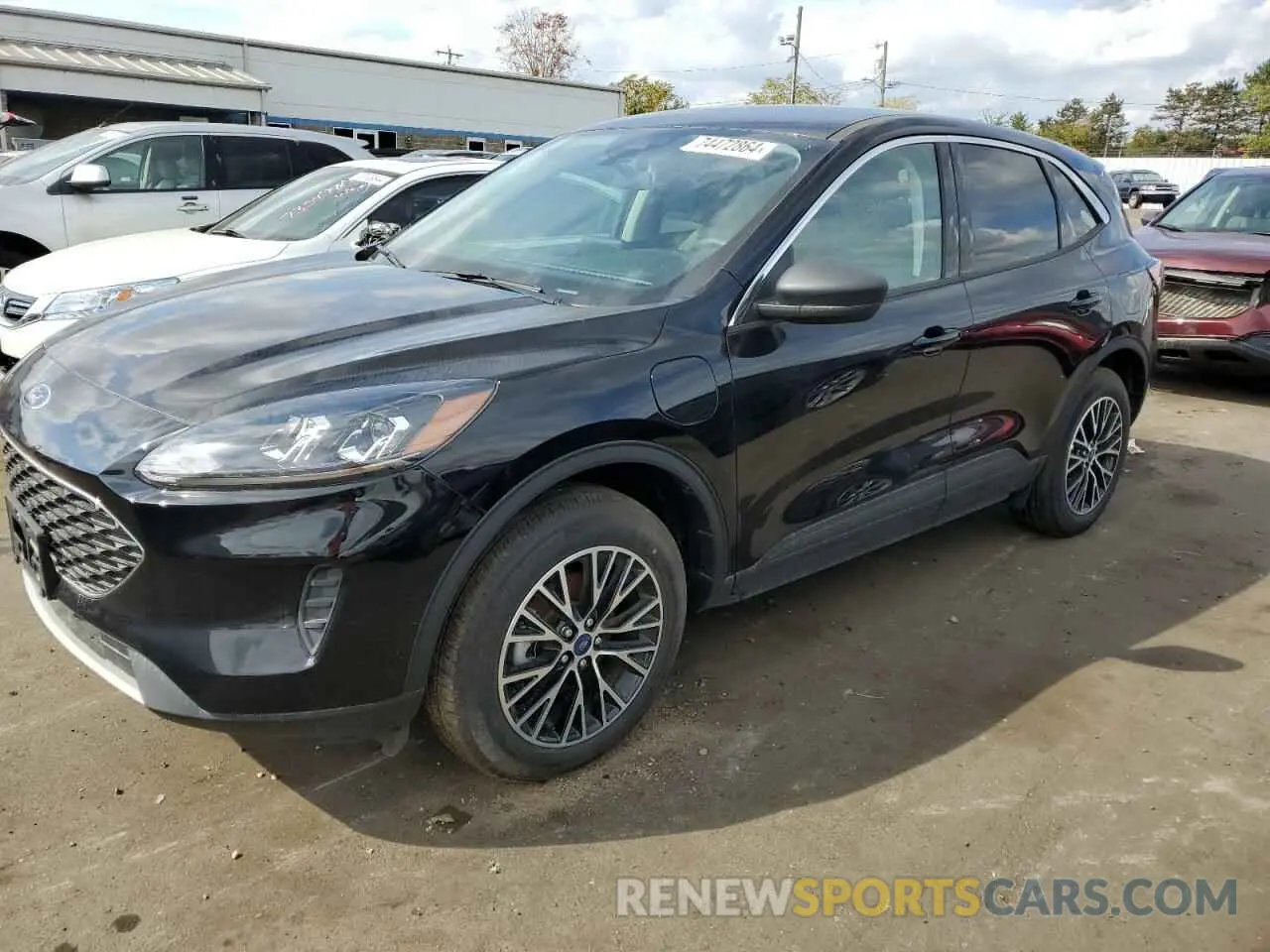1 Photograph of a damaged car 1FMCU0EZ0NUB21387 FORD ESCAPE 2022