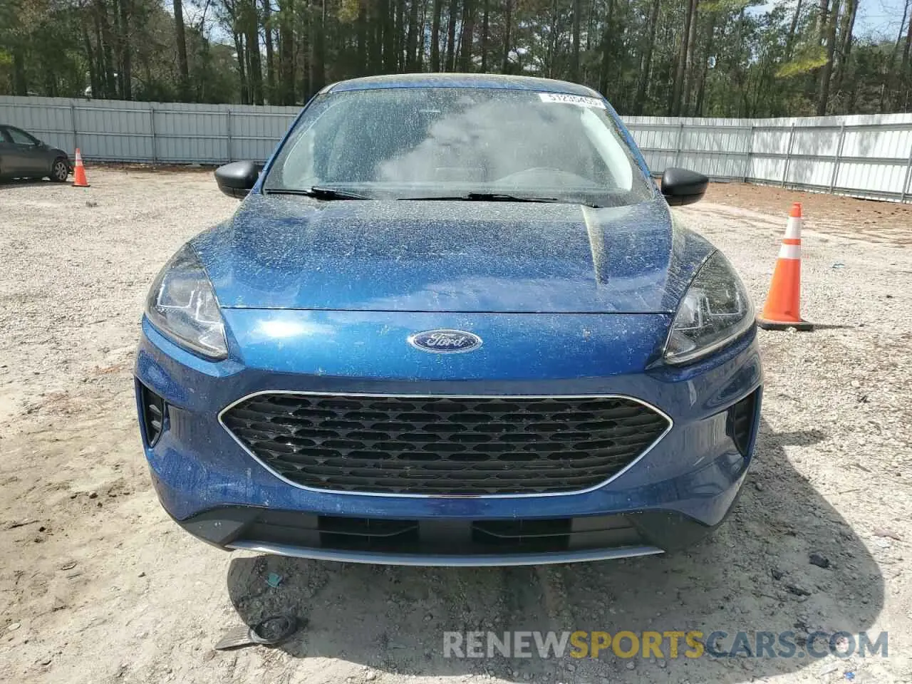 5 Photograph of a damaged car 1FMCU0EZ5NUA85647 FORD ESCAPE 2022