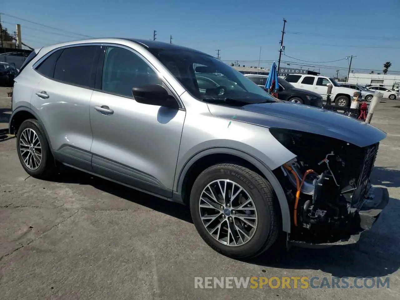 4 Photograph of a damaged car 1FMCU0EZ8NUA19724 FORD ESCAPE 2022