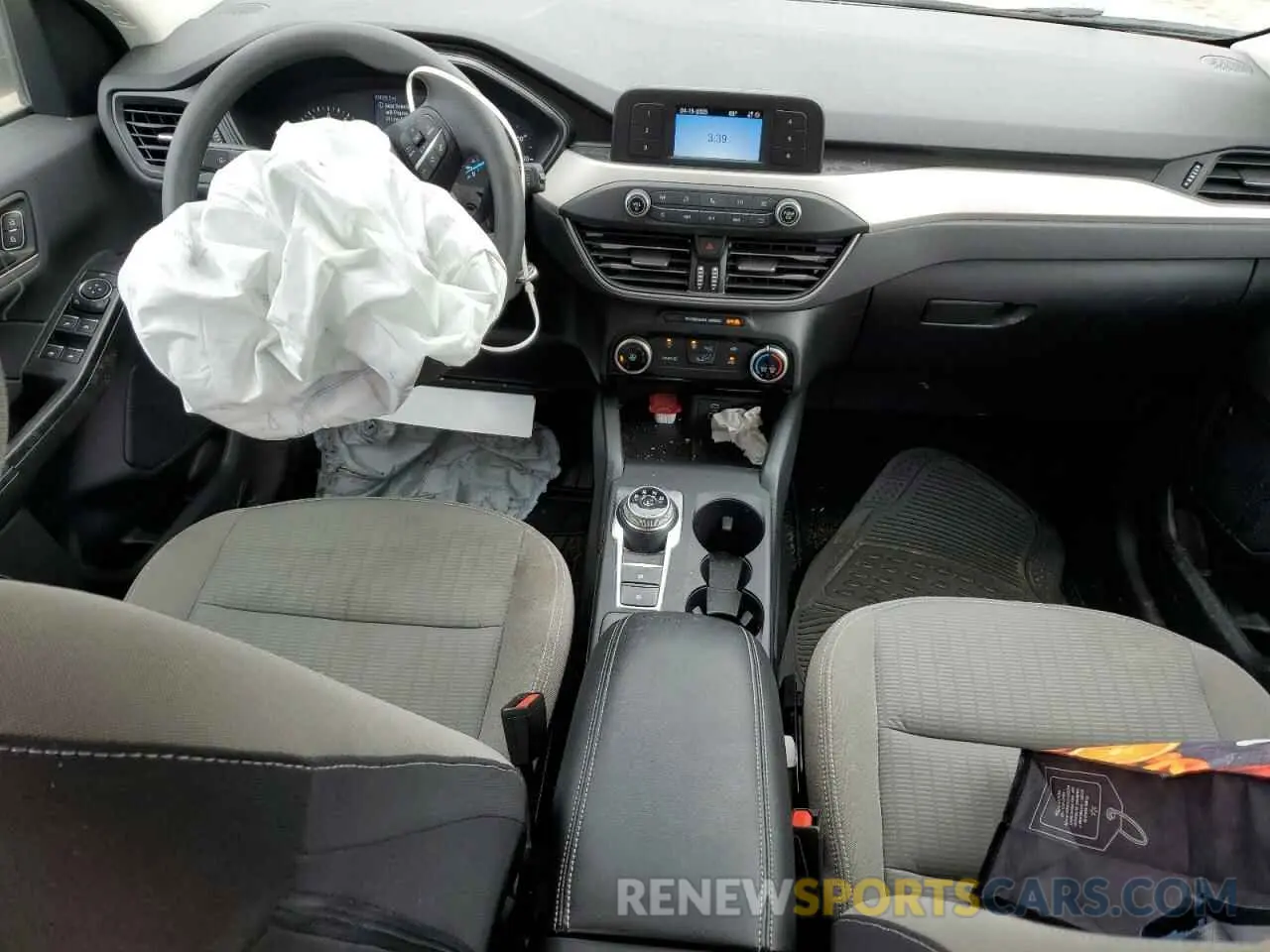 8 Photograph of a damaged car 1FMCU0F60NUB52546 FORD ESCAPE 2022