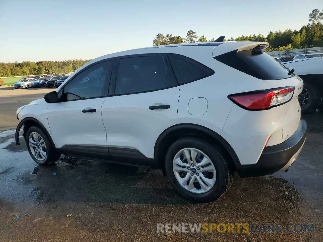 2 Photograph of a damaged car 1FMCU0F62NUB48093 FORD ESCAPE 2022