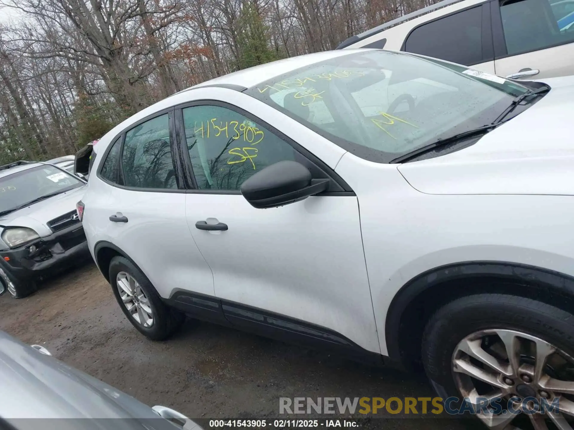 14 Photograph of a damaged car 1FMCU0F63NUA08747 FORD ESCAPE 2022