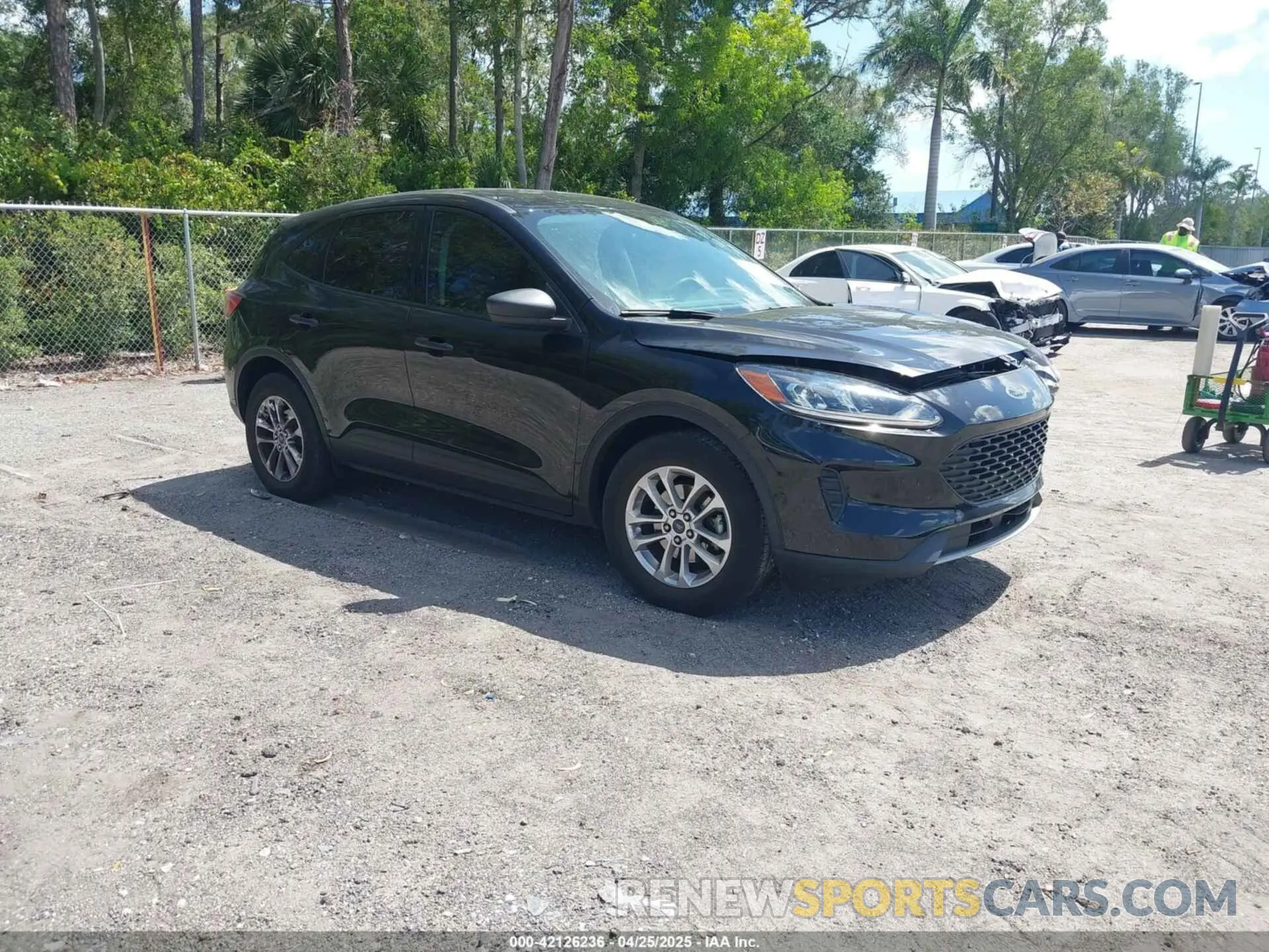 1 Photograph of a damaged car 1FMCU0F63NUB70636 FORD ESCAPE 2022
