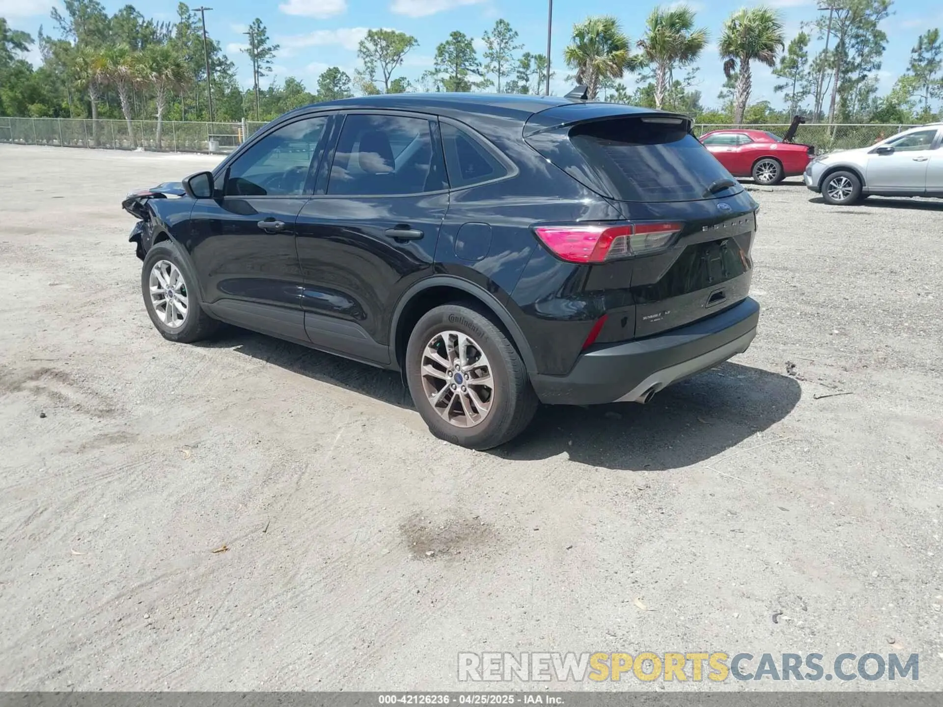 3 Photograph of a damaged car 1FMCU0F63NUB70636 FORD ESCAPE 2022
