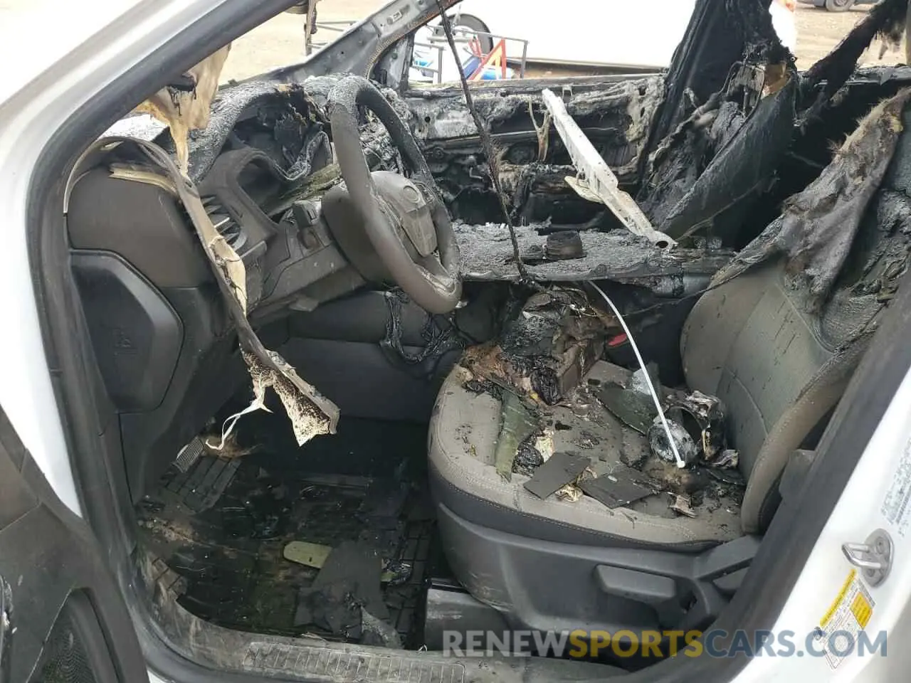 7 Photograph of a damaged car 1FMCU0F64NUA03167 FORD ESCAPE 2022