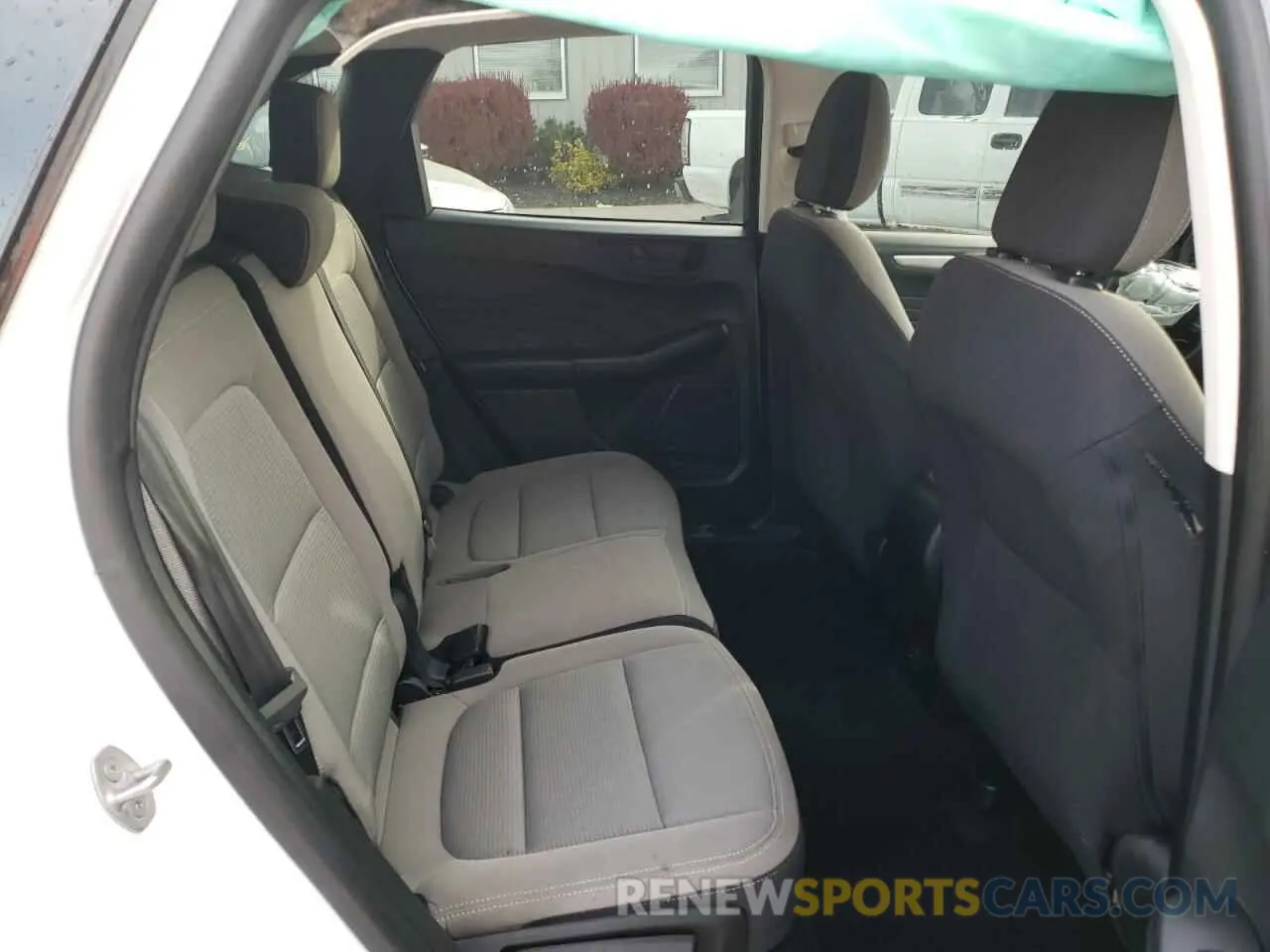 11 Photograph of a damaged car 1FMCU0F65NUA07907 FORD ESCAPE 2022