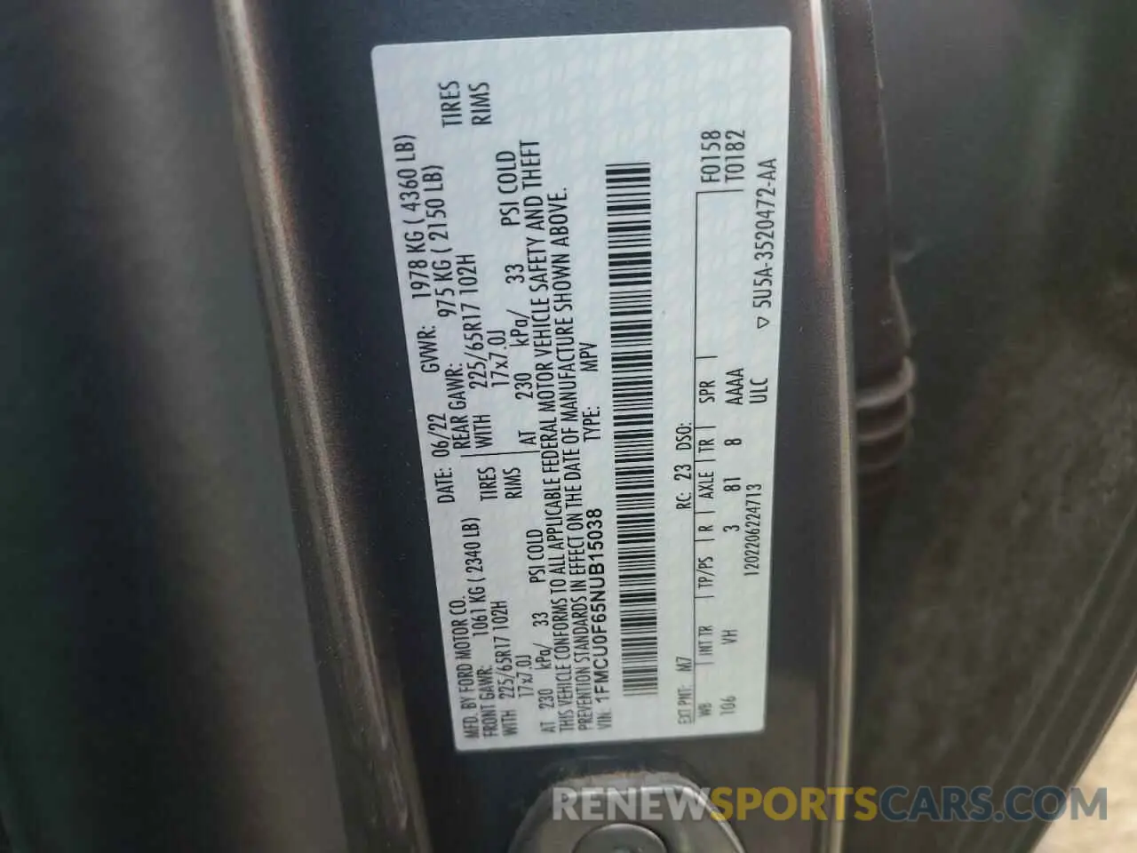 13 Photograph of a damaged car 1FMCU0F65NUB15038 FORD ESCAPE 2022