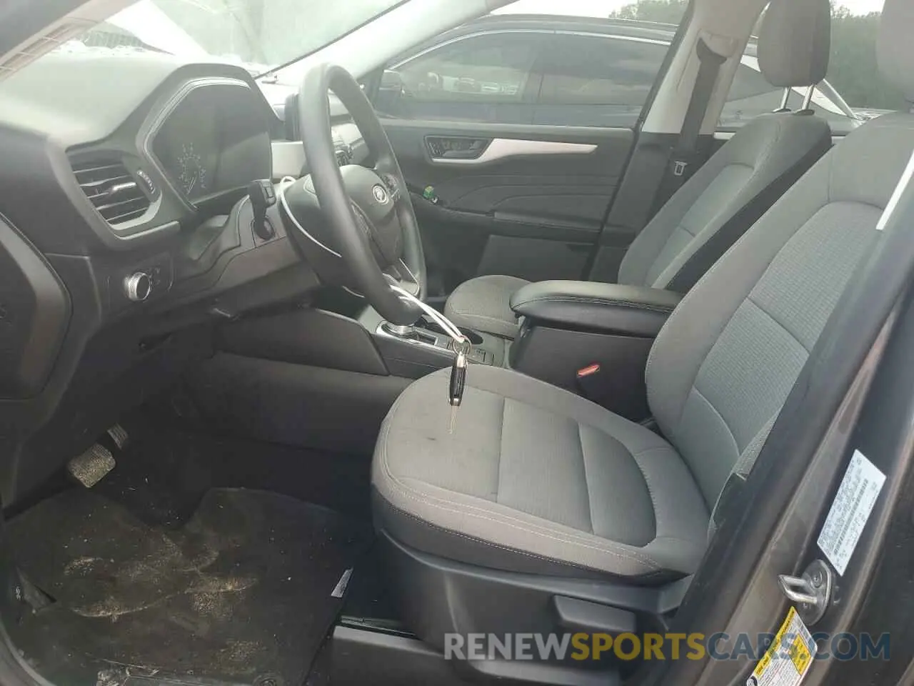 7 Photograph of a damaged car 1FMCU0F65NUB15038 FORD ESCAPE 2022