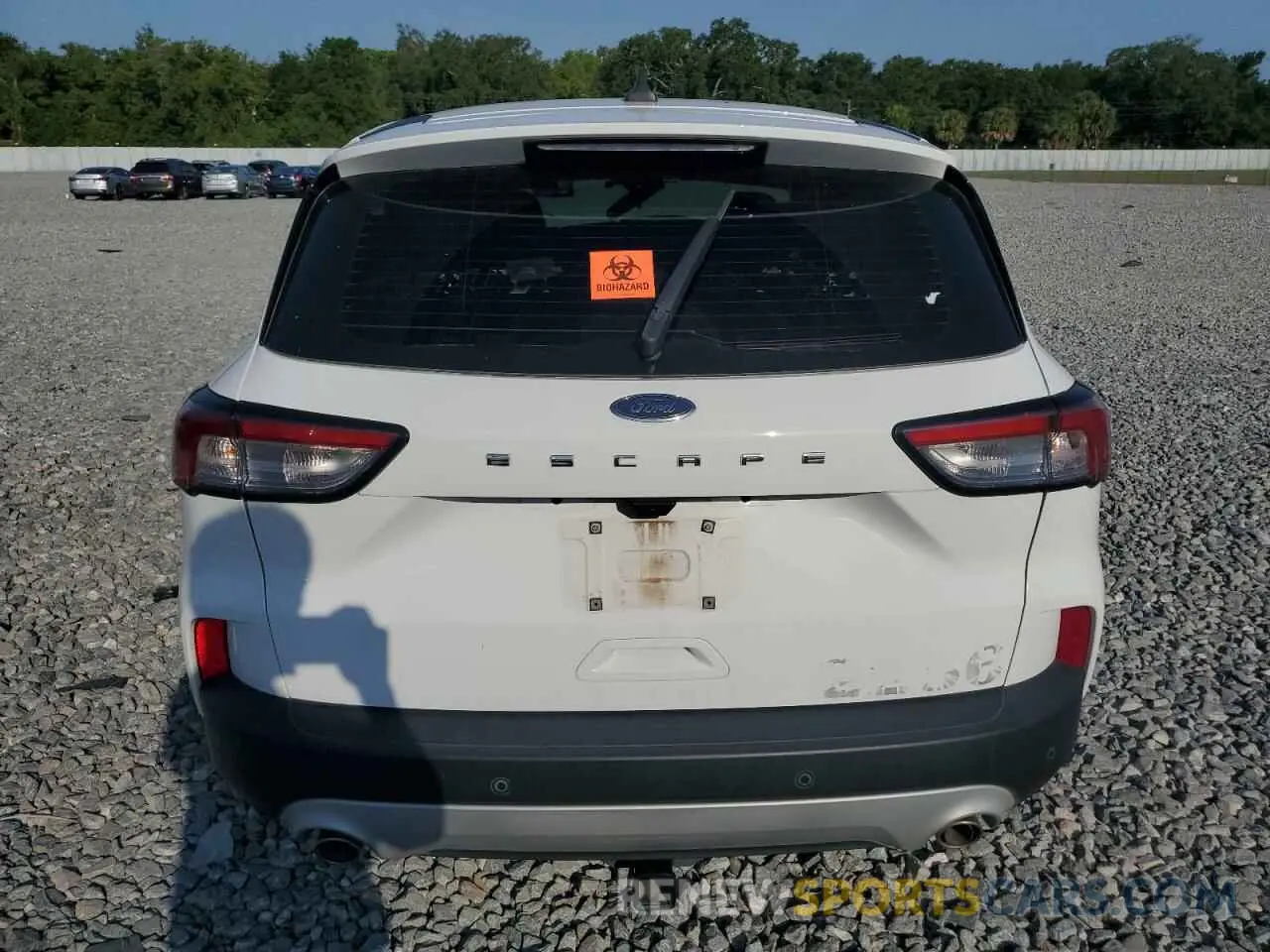 6 Photograph of a damaged car 1FMCU0F65NUB30610 FORD ESCAPE 2022