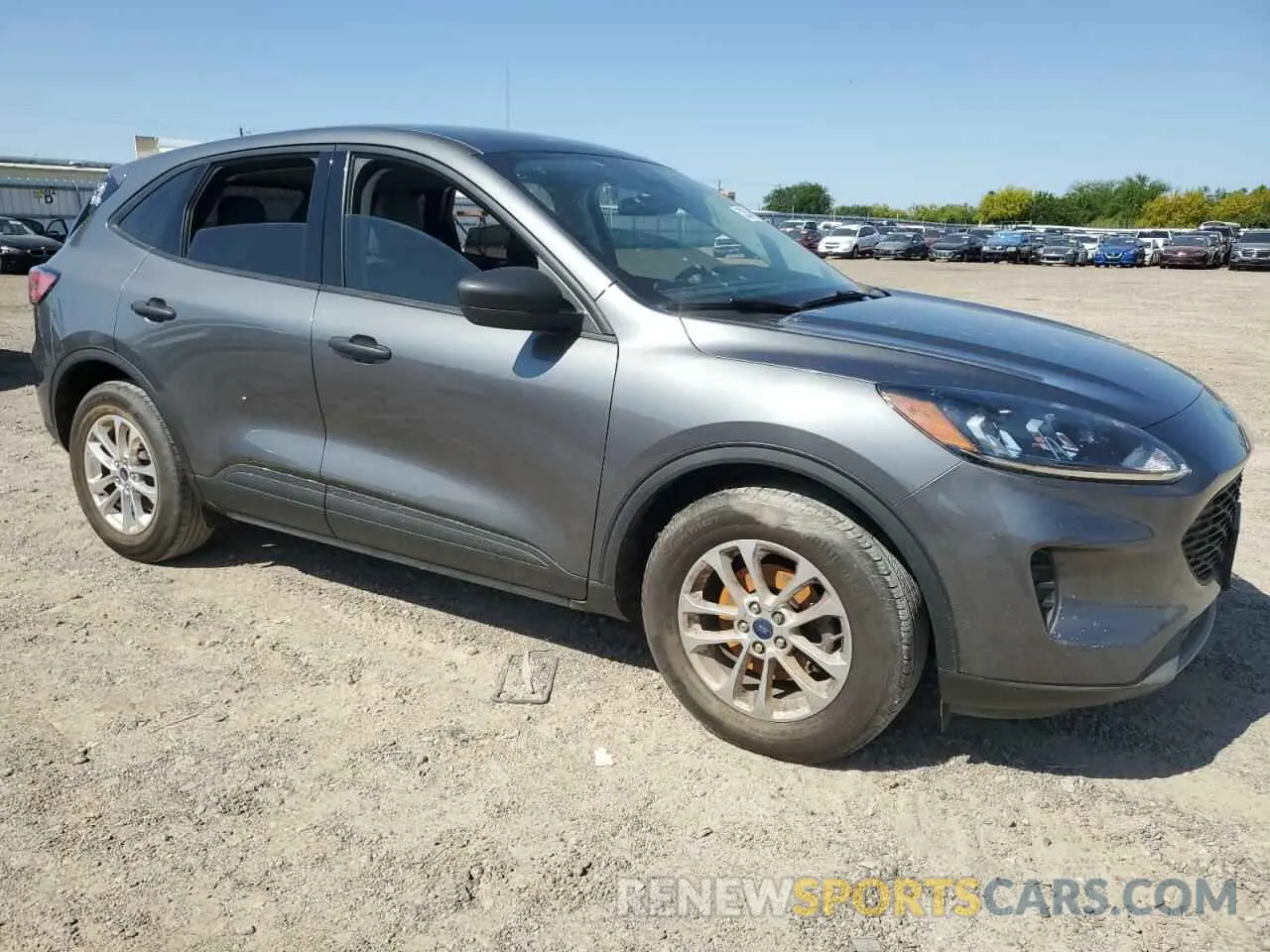 4 Photograph of a damaged car 1FMCU0F65NUB39601 FORD ESCAPE 2022