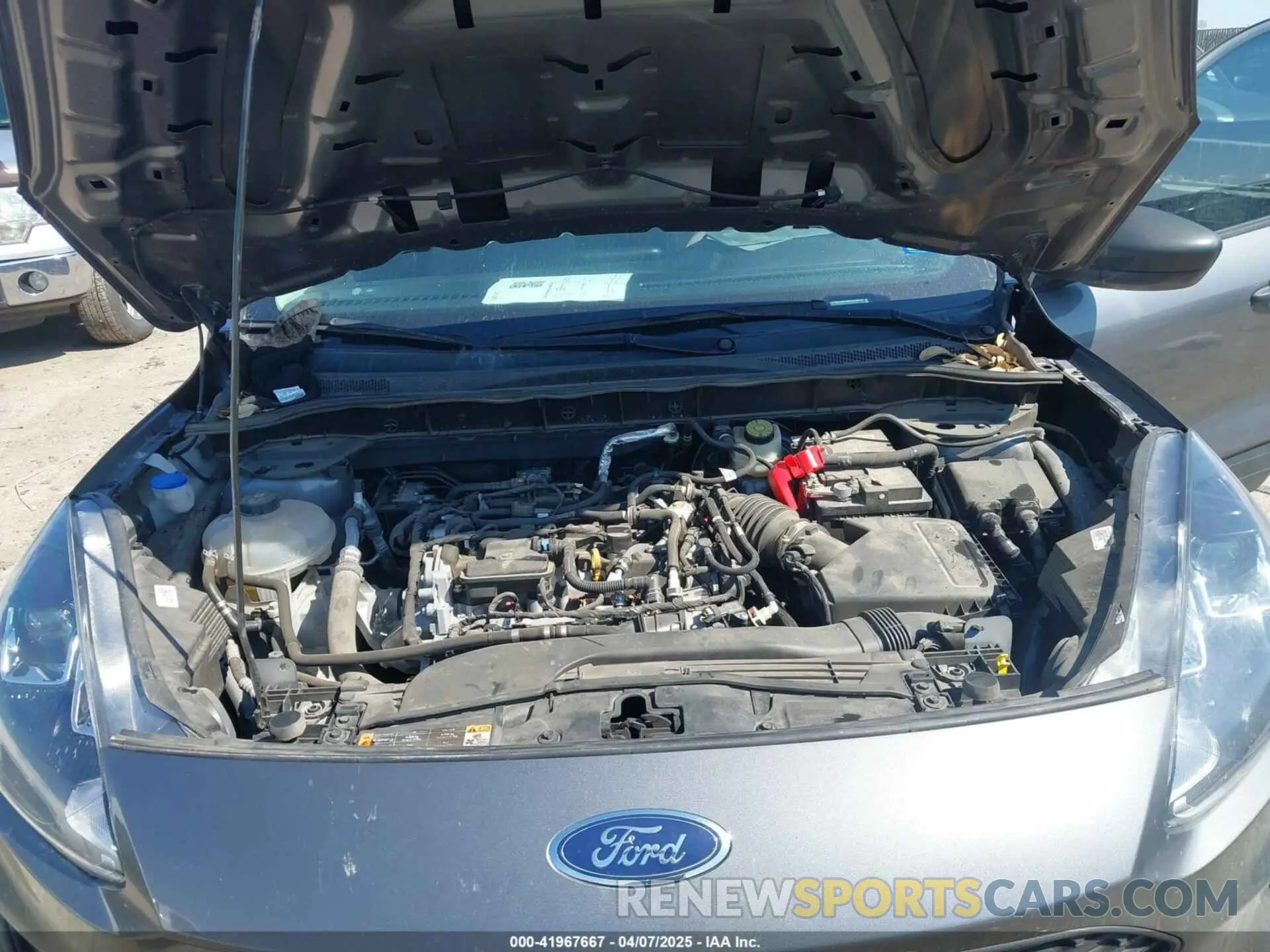 10 Photograph of a damaged car 1FMCU0F66NUA05518 FORD ESCAPE 2022