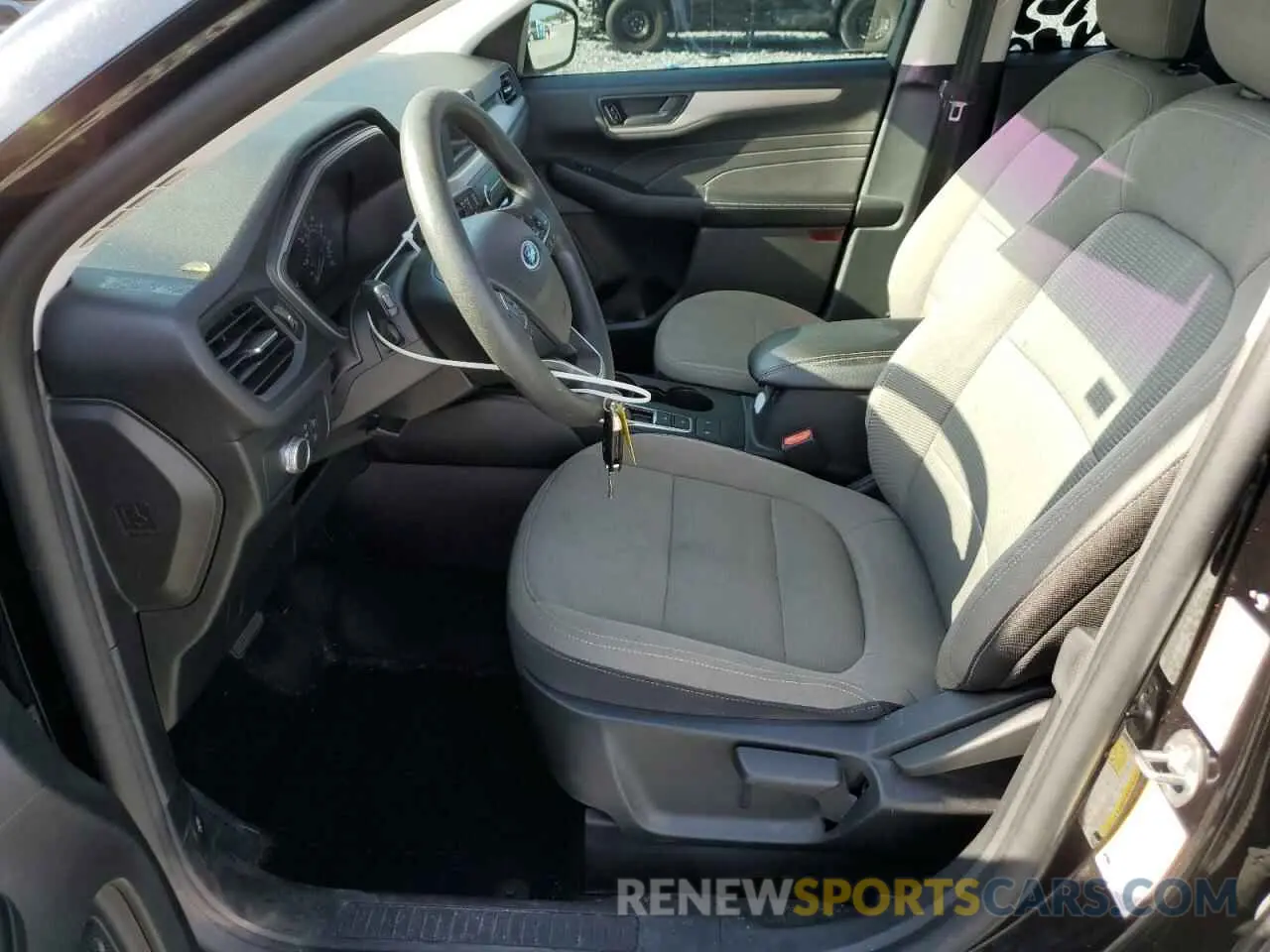 7 Photograph of a damaged car 1FMCU0F67NUA13739 FORD ESCAPE 2022