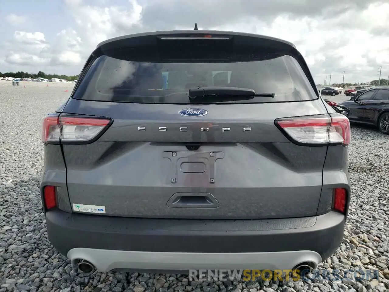 6 Photograph of a damaged car 1FMCU0F67NUB52592 FORD ESCAPE 2022