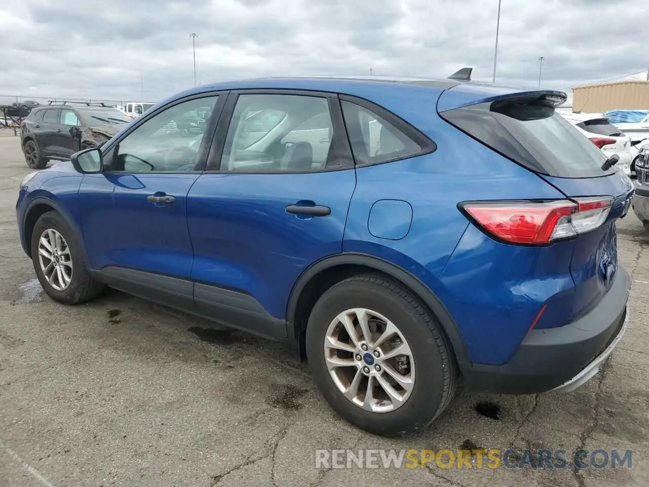 2 Photograph of a damaged car 1FMCU0F68NUA32803 FORD ESCAPE 2022