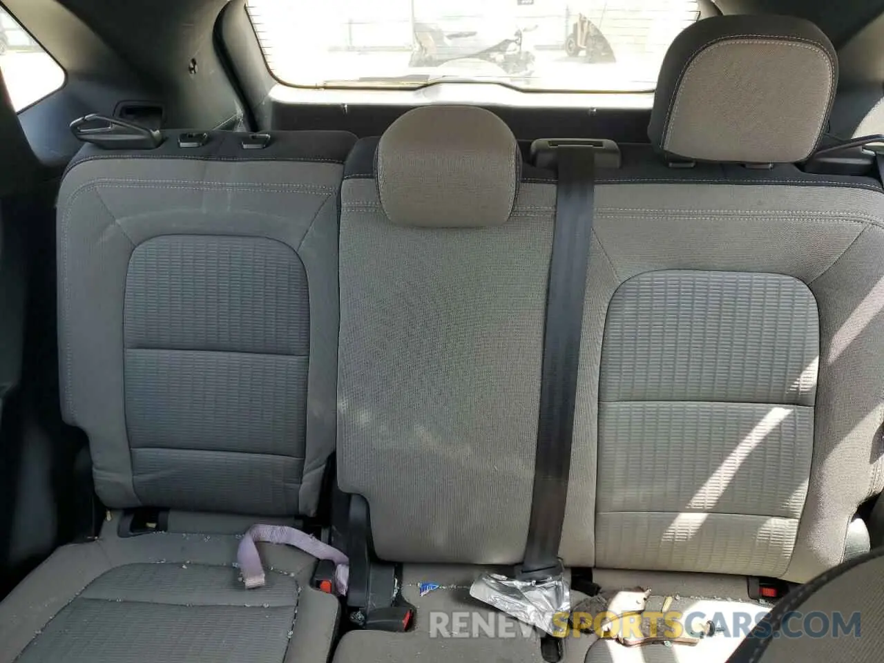 10 Photograph of a damaged car 1FMCU0F6XNUA09720 FORD ESCAPE 2022