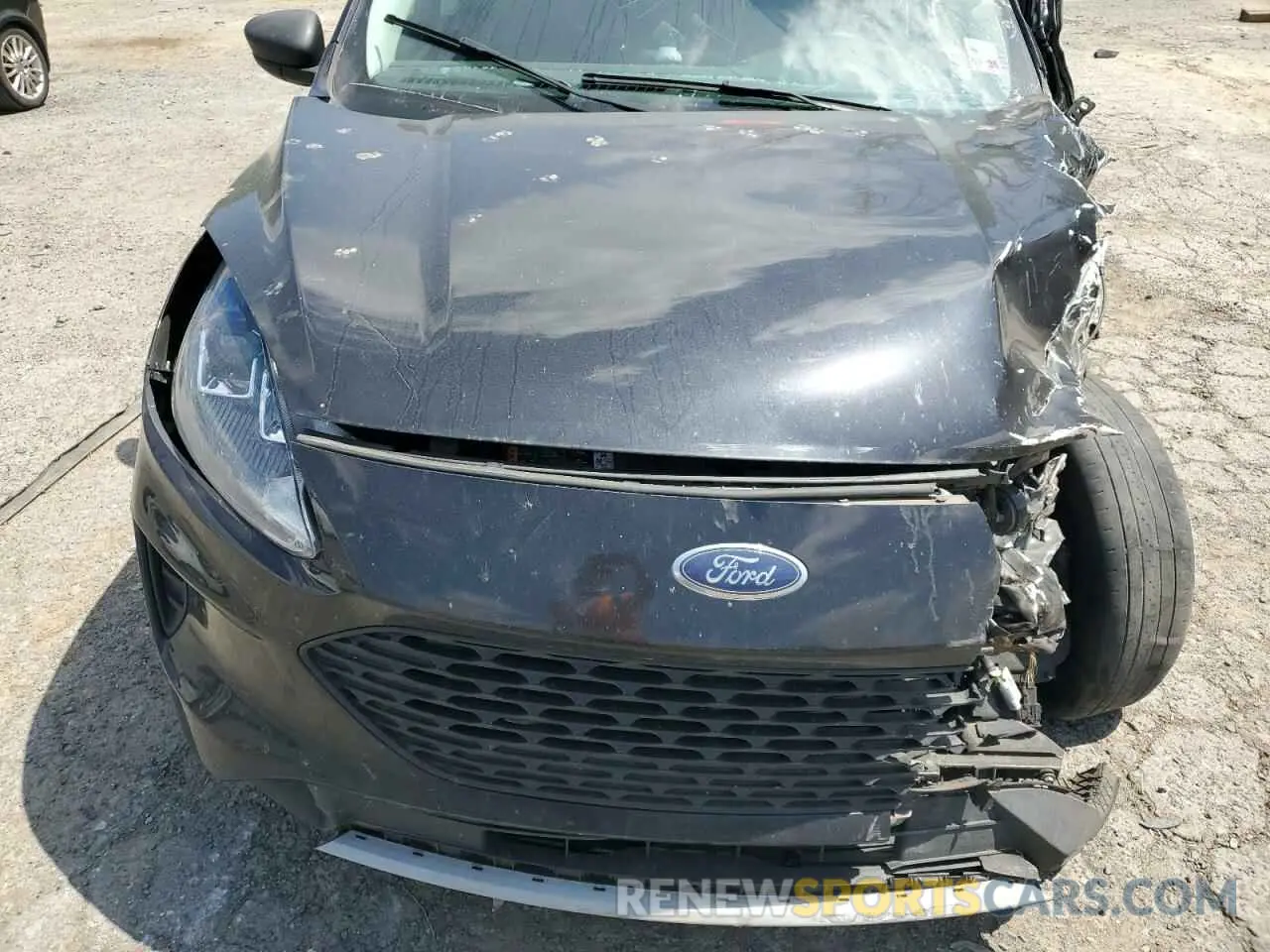13 Photograph of a damaged car 1FMCU0F6XNUA09720 FORD ESCAPE 2022