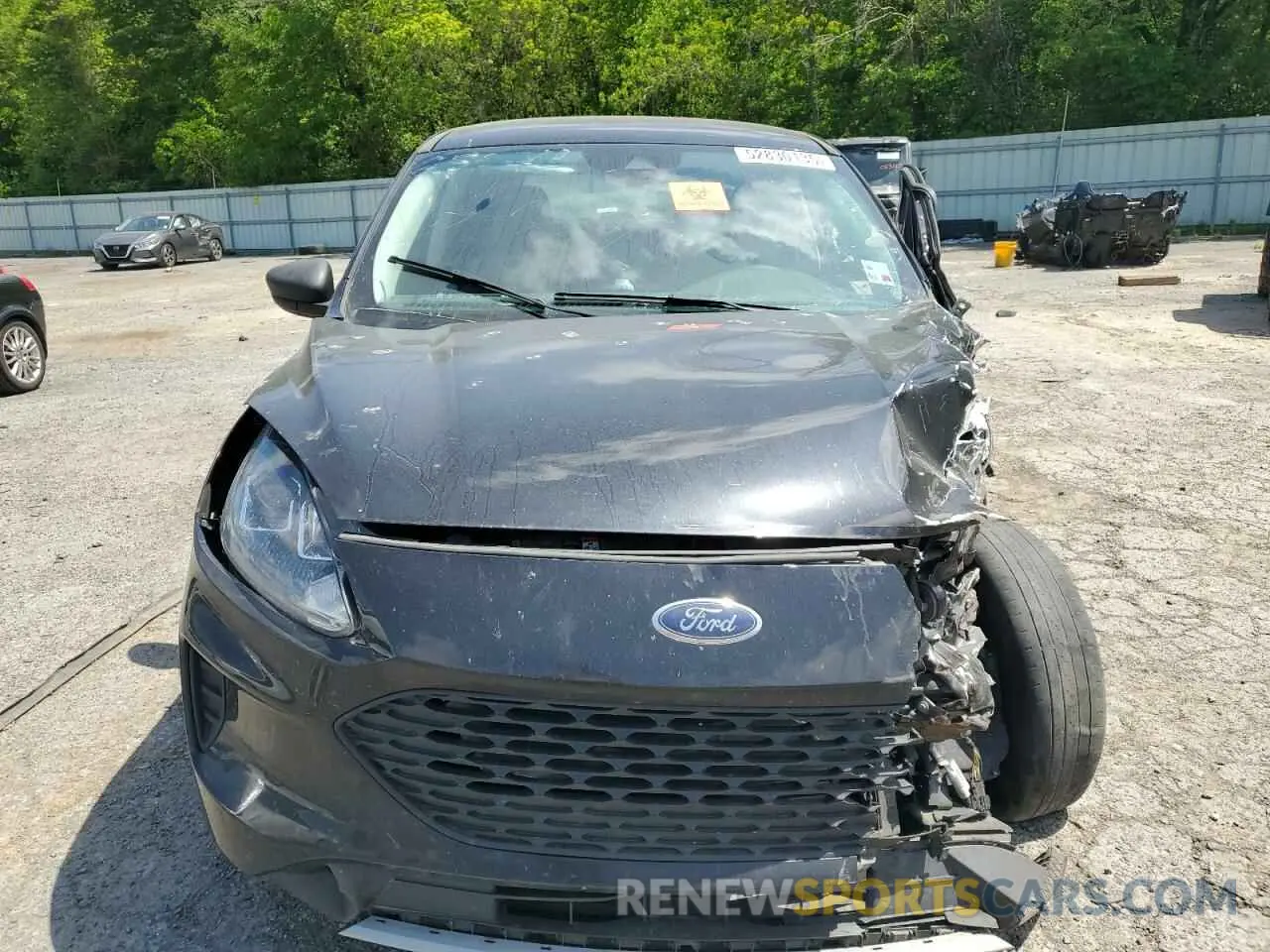 5 Photograph of a damaged car 1FMCU0F6XNUA09720 FORD ESCAPE 2022