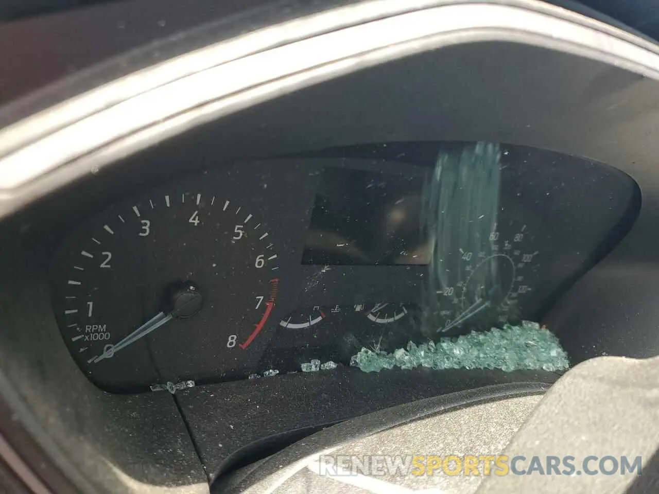 9 Photograph of a damaged car 1FMCU0F6XNUA09720 FORD ESCAPE 2022