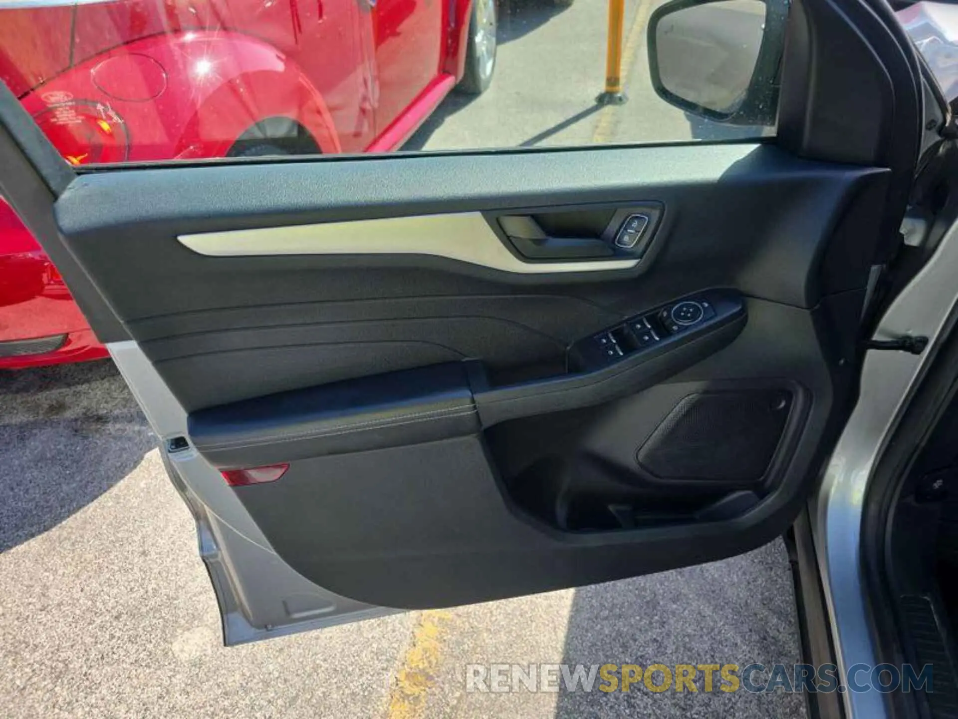 7 Photograph of a damaged car 1FMCU0G60NUA61503 FORD ESCAPE 2022
