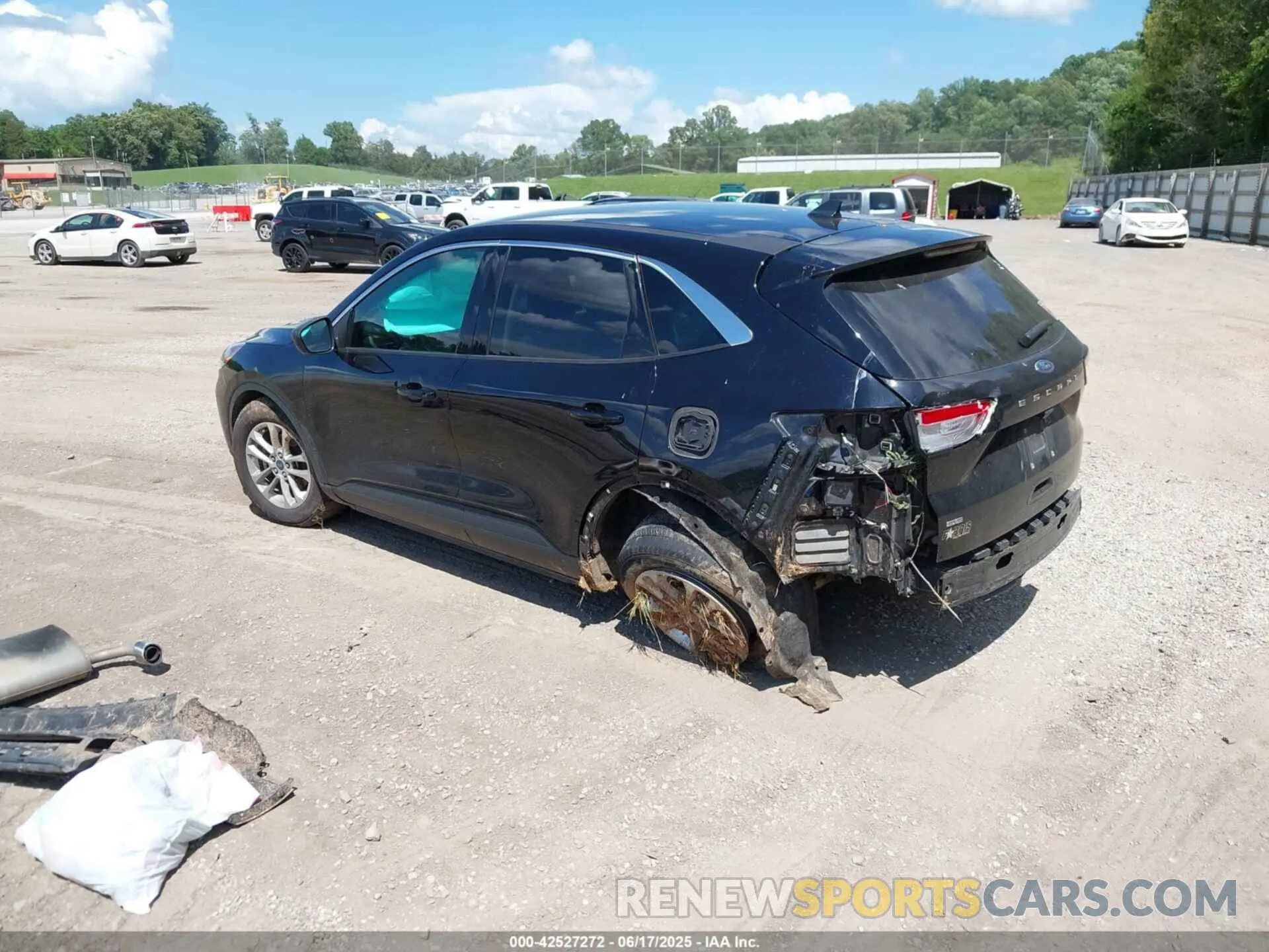 3 Photograph of a damaged car 1FMCU0G60NUA99216 FORD ESCAPE 2022