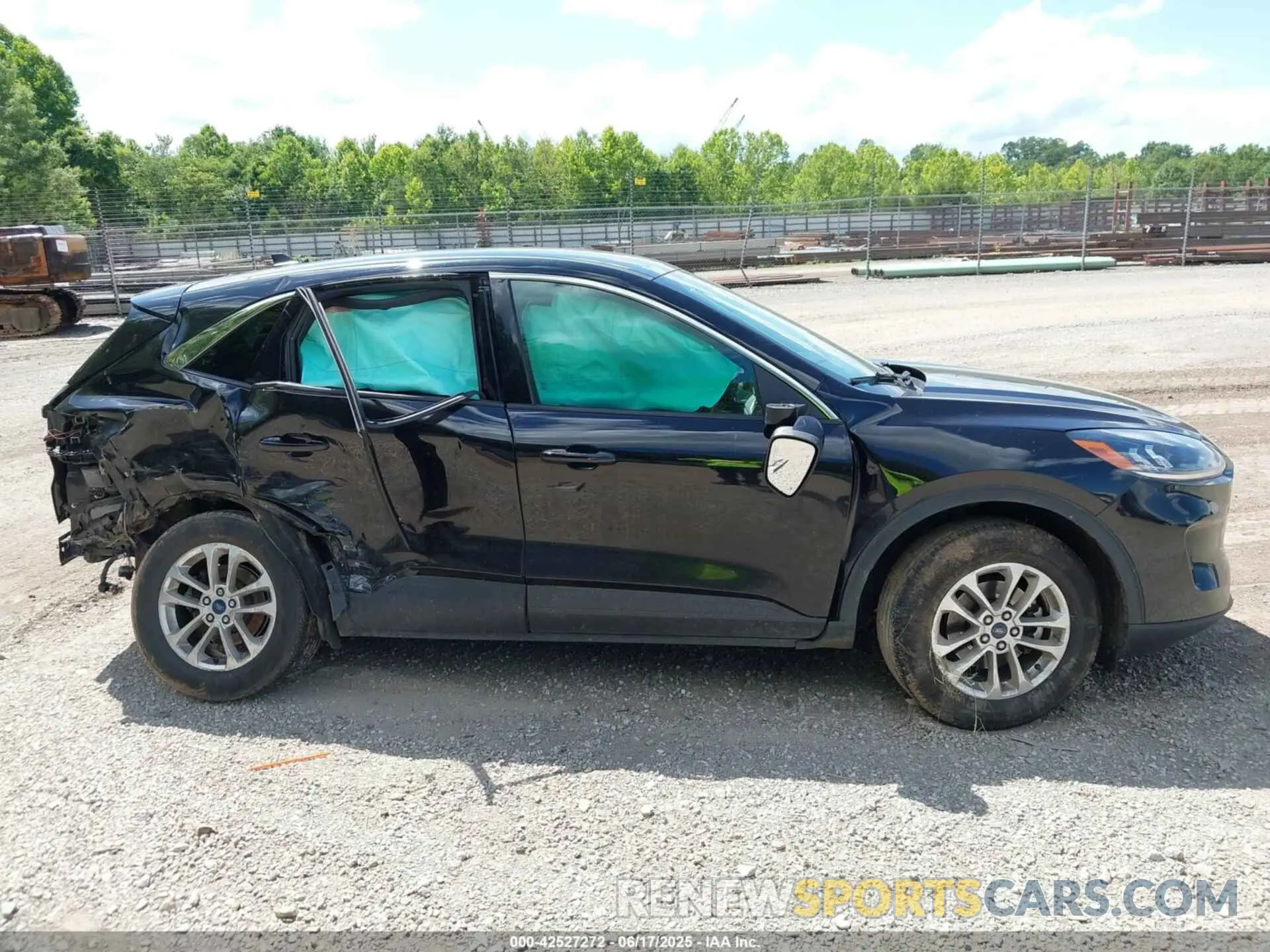 6 Photograph of a damaged car 1FMCU0G60NUA99216 FORD ESCAPE 2022