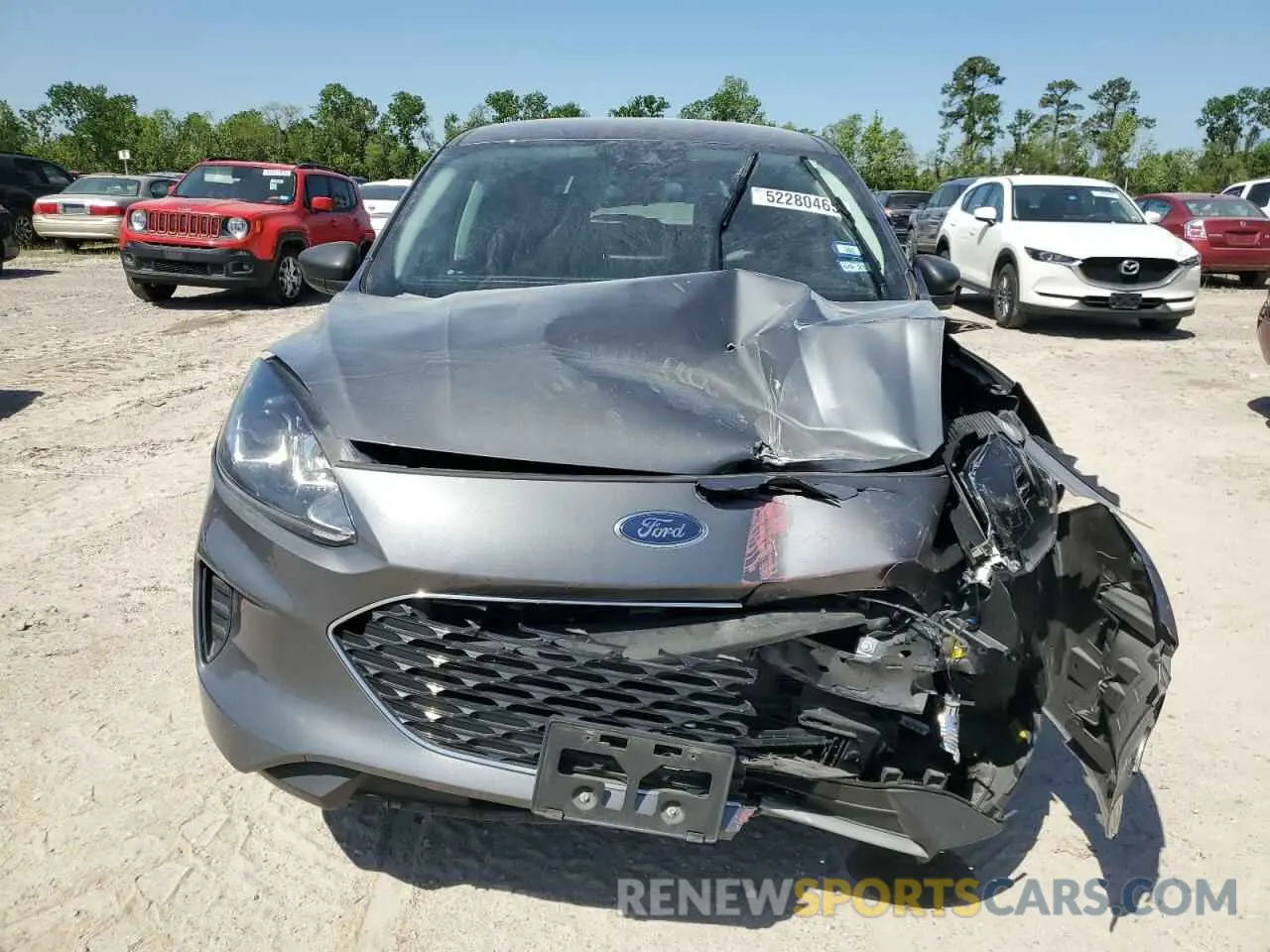 5 Photograph of a damaged car 1FMCU0G60NUB39617 FORD ESCAPE 2022