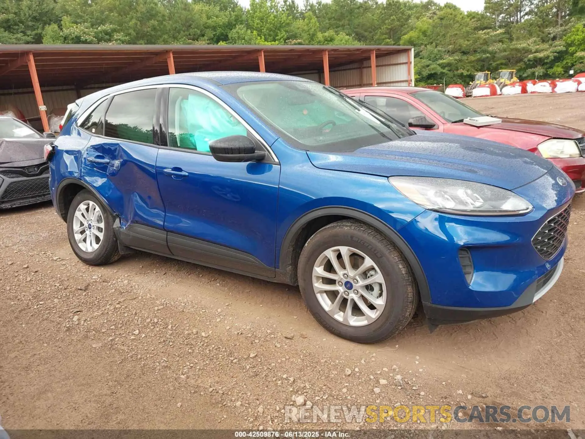 13 Photograph of a damaged car 1FMCU0G60NUB97694 FORD ESCAPE 2022